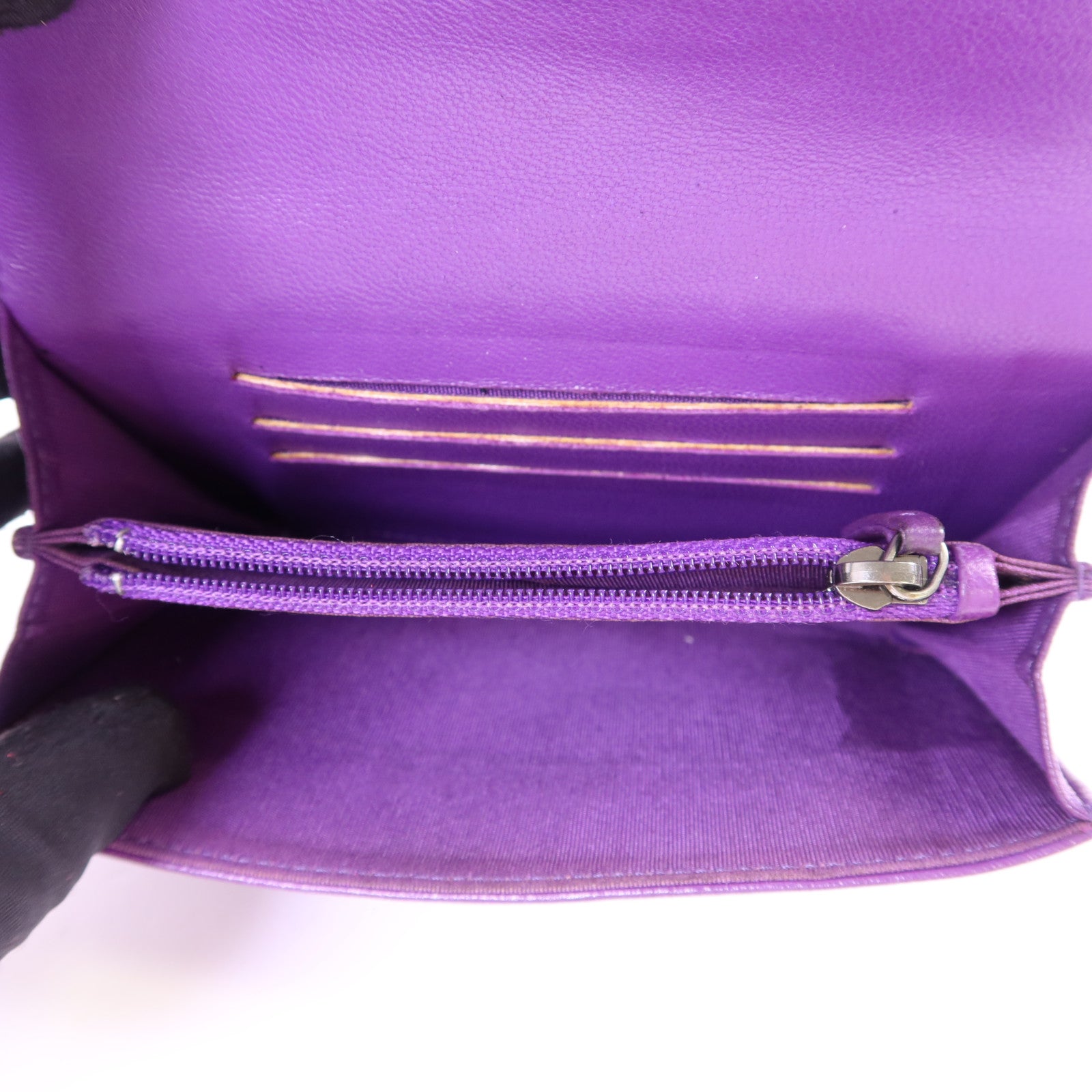 CHANEL 羊皮皮革Boy Bifold Wallet銀扣錢包