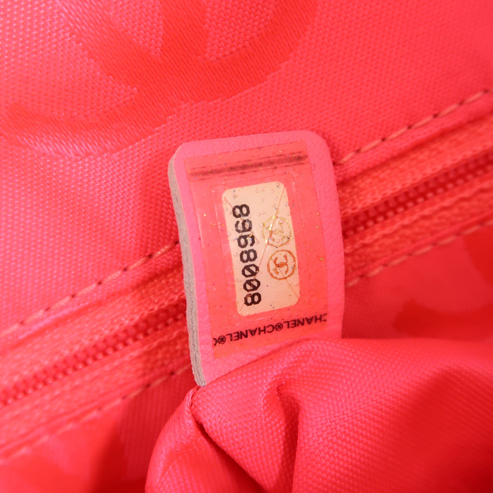 CHANEL 牛皮皮革Cambon Shoulder Bag銀扣肩背袋