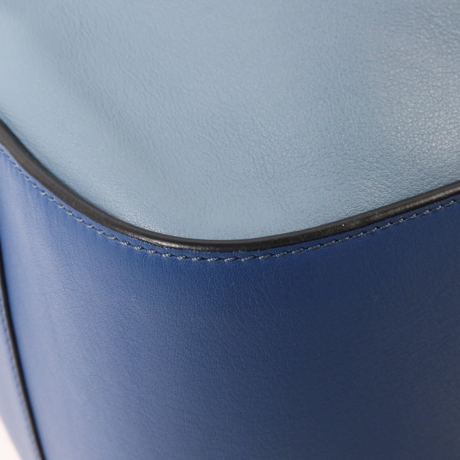 LOEWE 牛皮皮革Hammock Small手挽肩背兩用袋