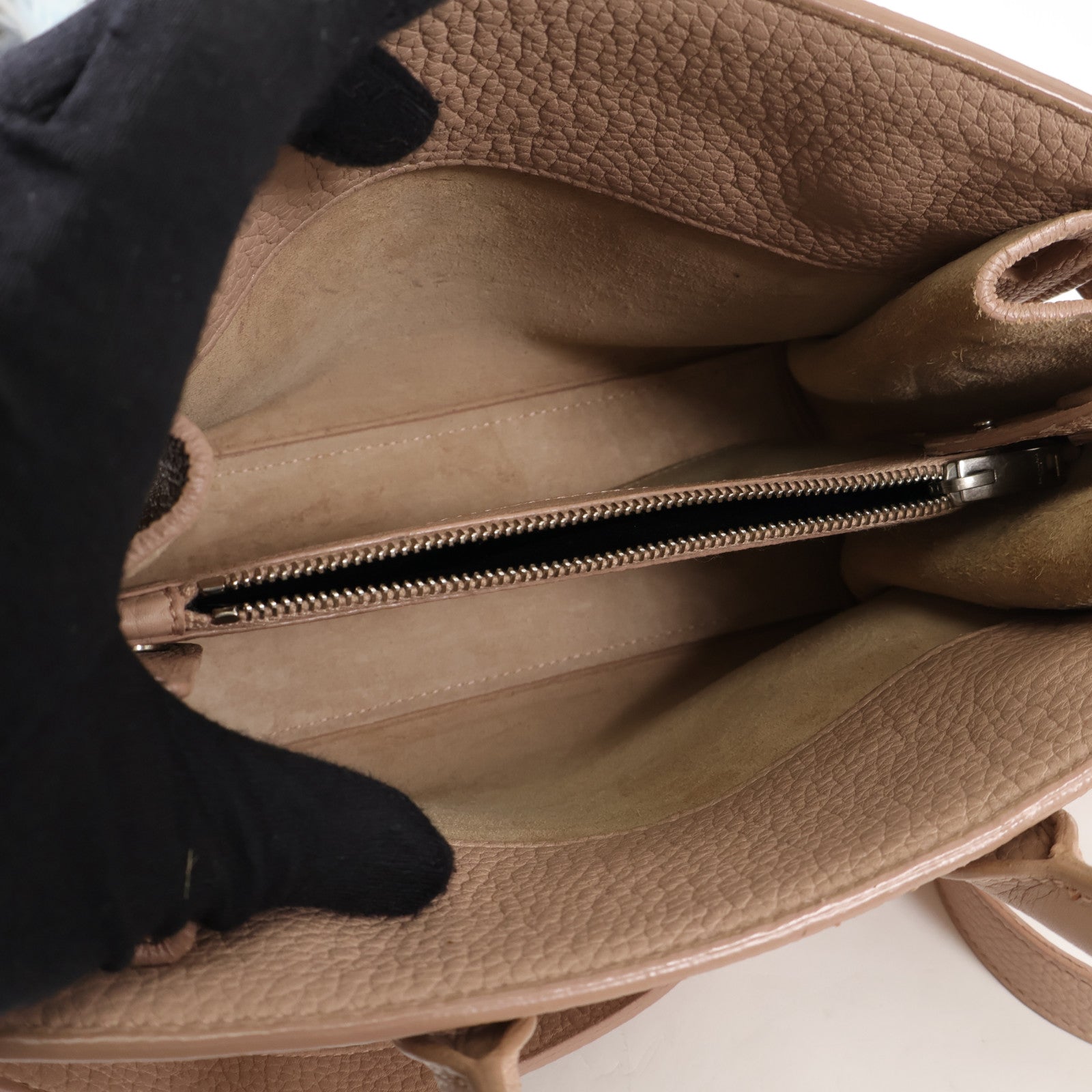 YVES SAINT LAURENT 牛皮皮革2 way Shoulder Bag銀扣手挽肩背兩用袋
