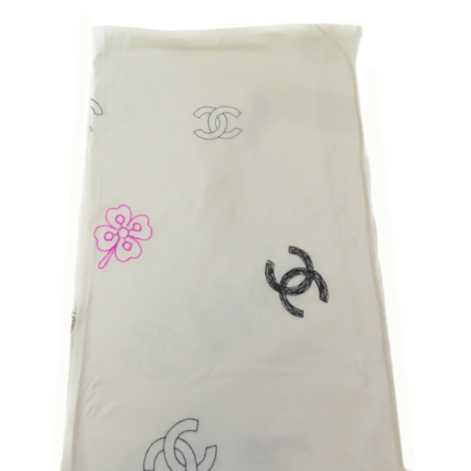 CHANEL 絲質Scarf頸巾米白色