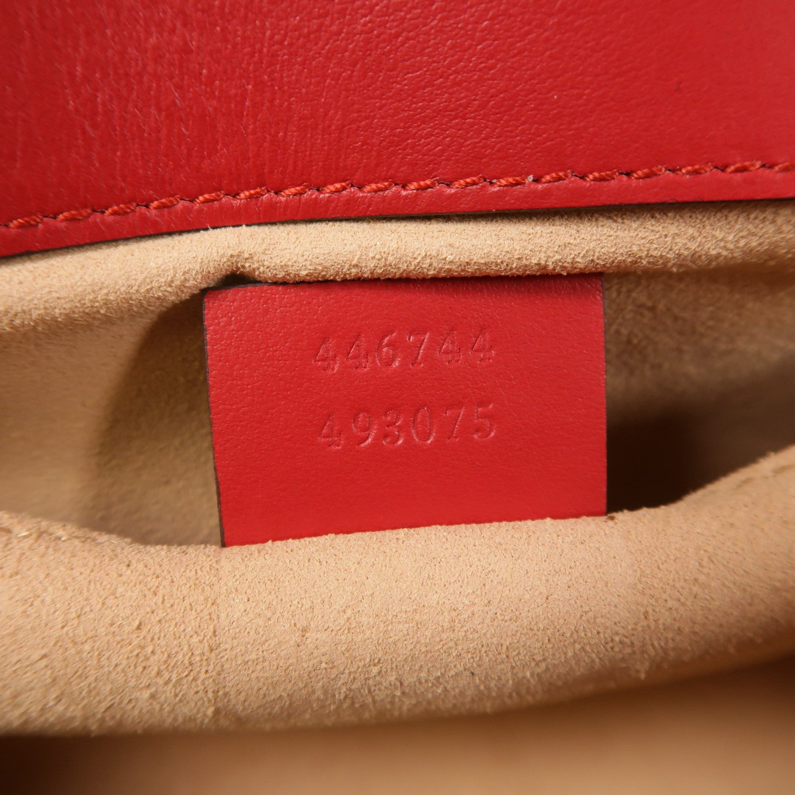 GUCCI 牛皮皮革GG Marmont Matelasse Mini金扣鏈帶肩背袋