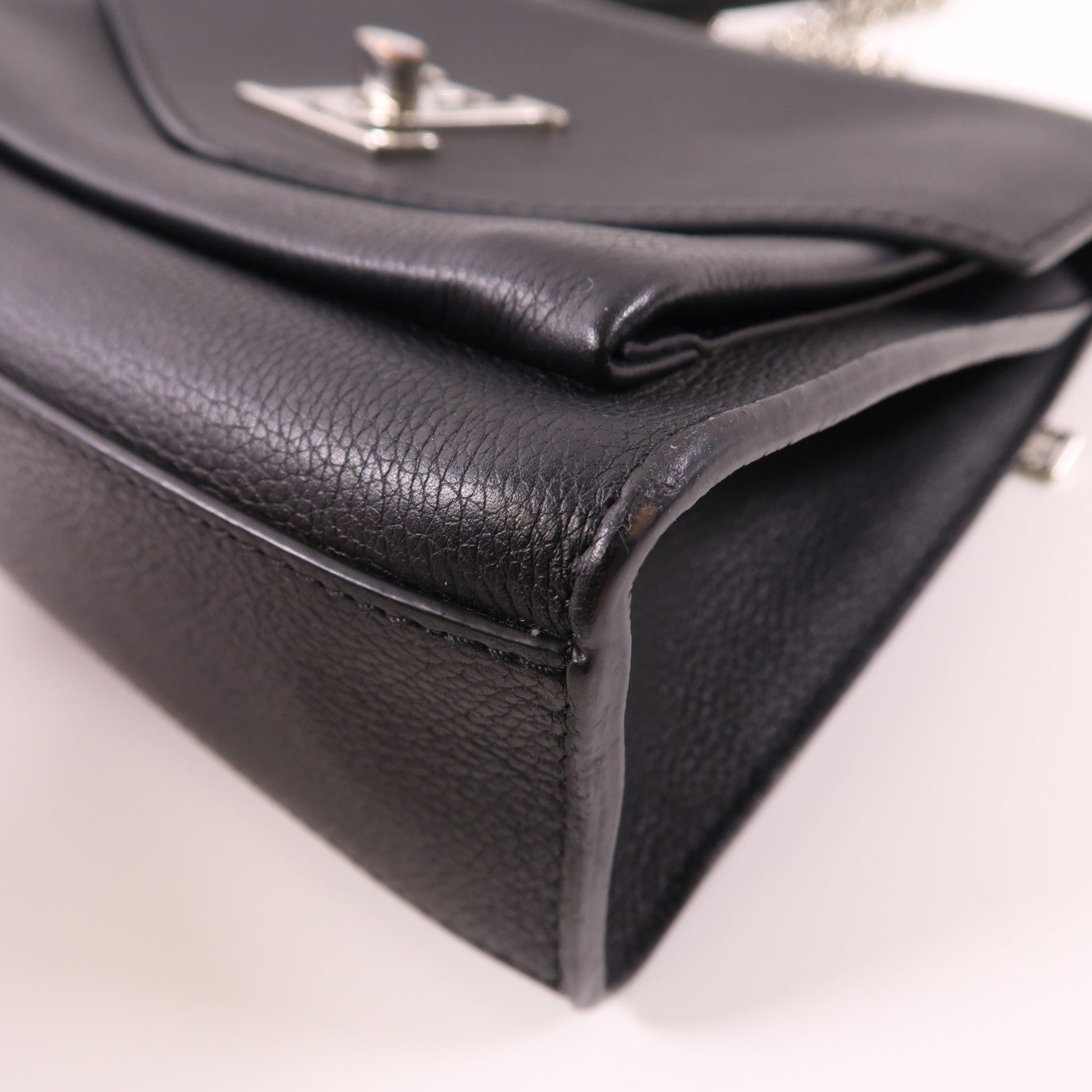 LOUIS VUITTON 牛皮皮革Mylockme銀扣鏈帶肩背袋黑色
