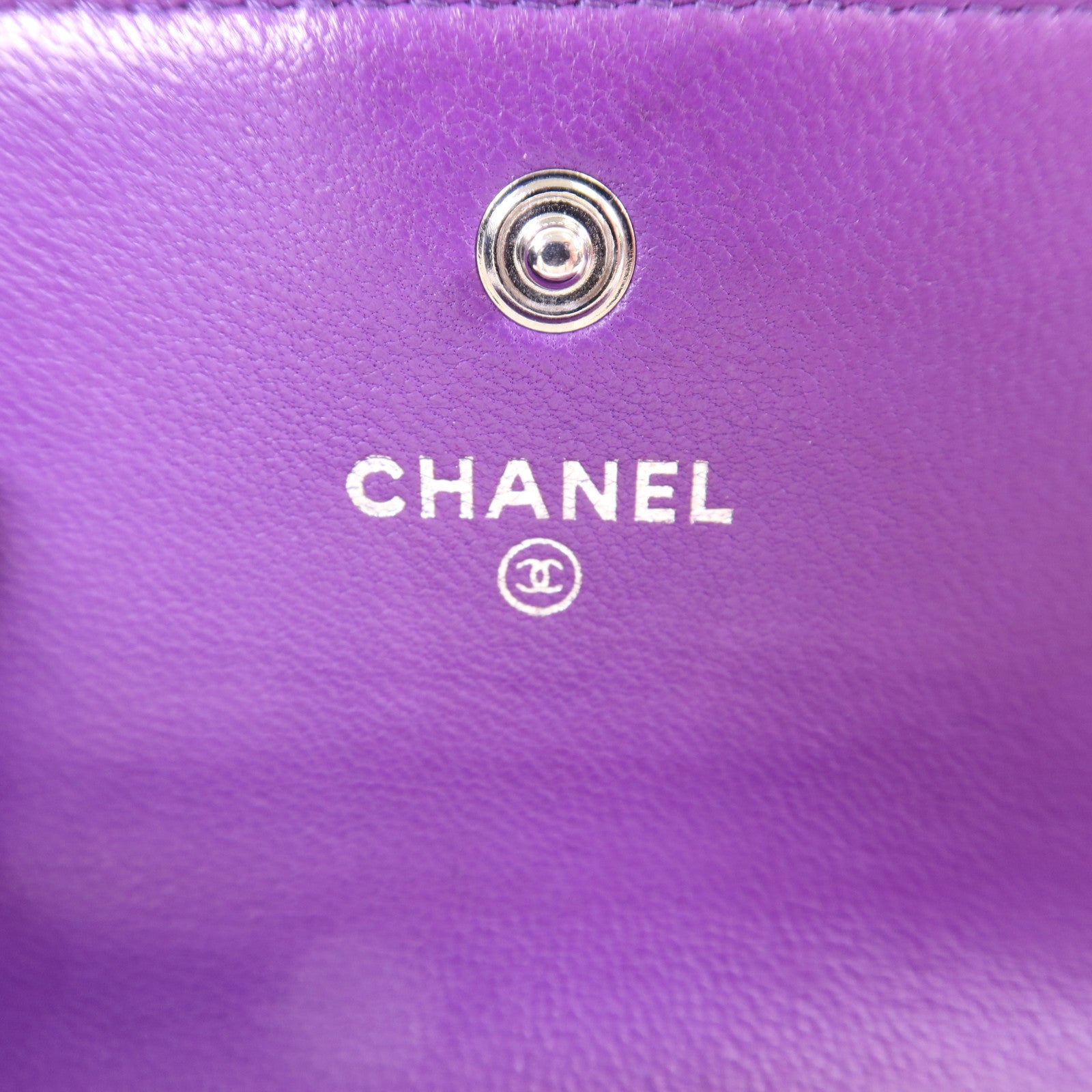 CHANEL 羊皮皮革Boy Bifold Wallet銀扣錢包