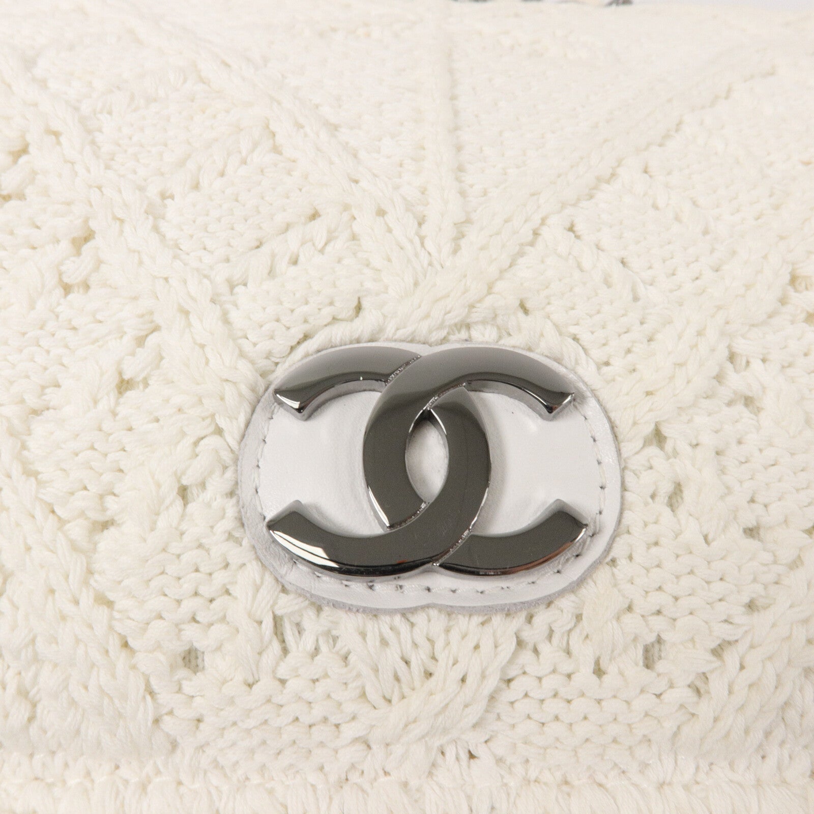 CHANEL Knit Ivory Crochet Kint Chain Shoulder鏈帶肩背袋