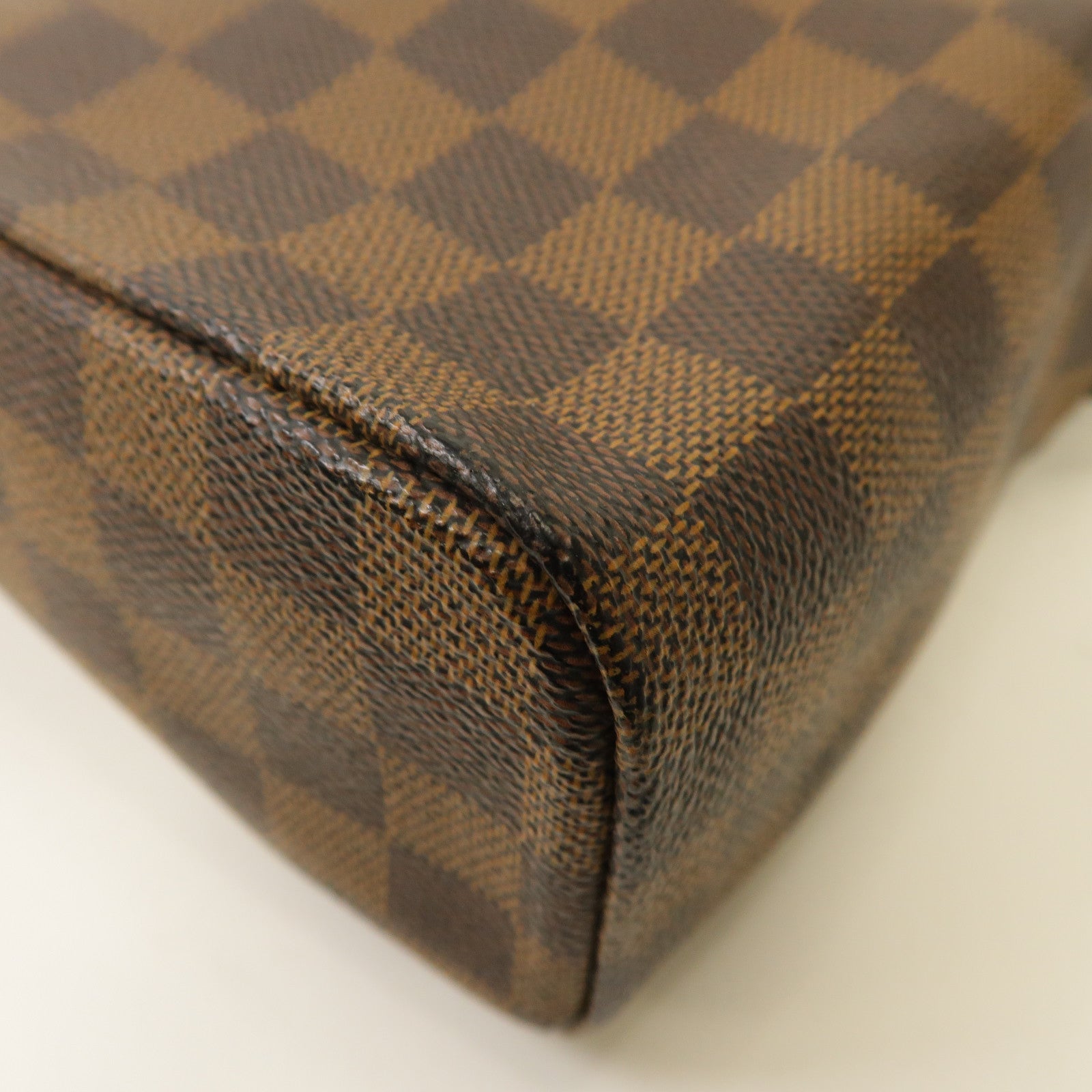 LOUIS VUITTON Damier Olav PM金扣肩背袋啡色