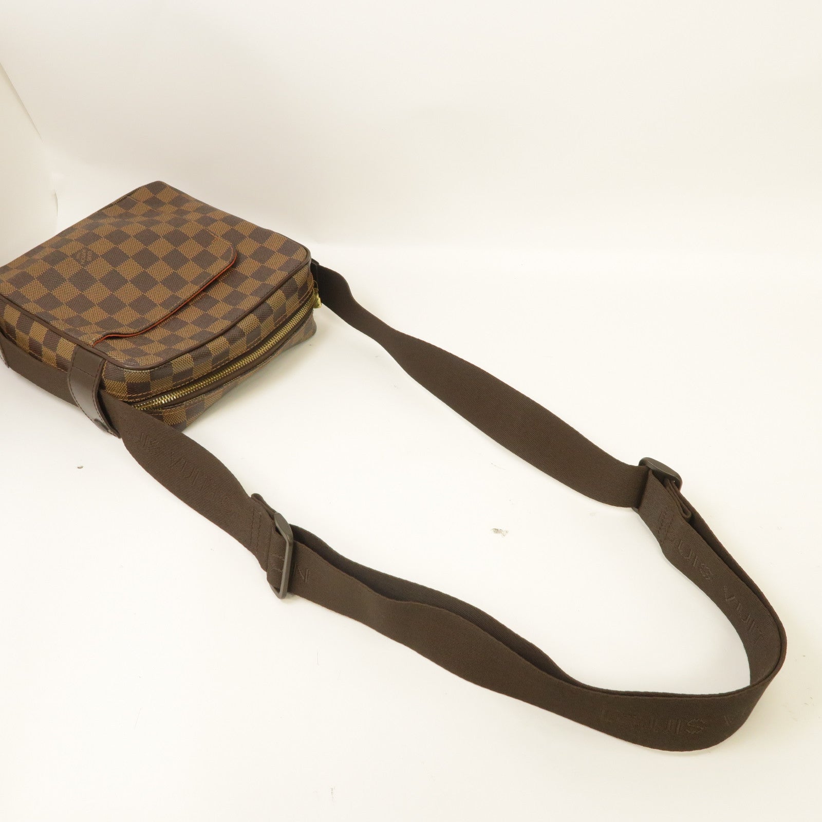 LOUIS VUITTON Damier Olav PM金扣肩背袋啡色