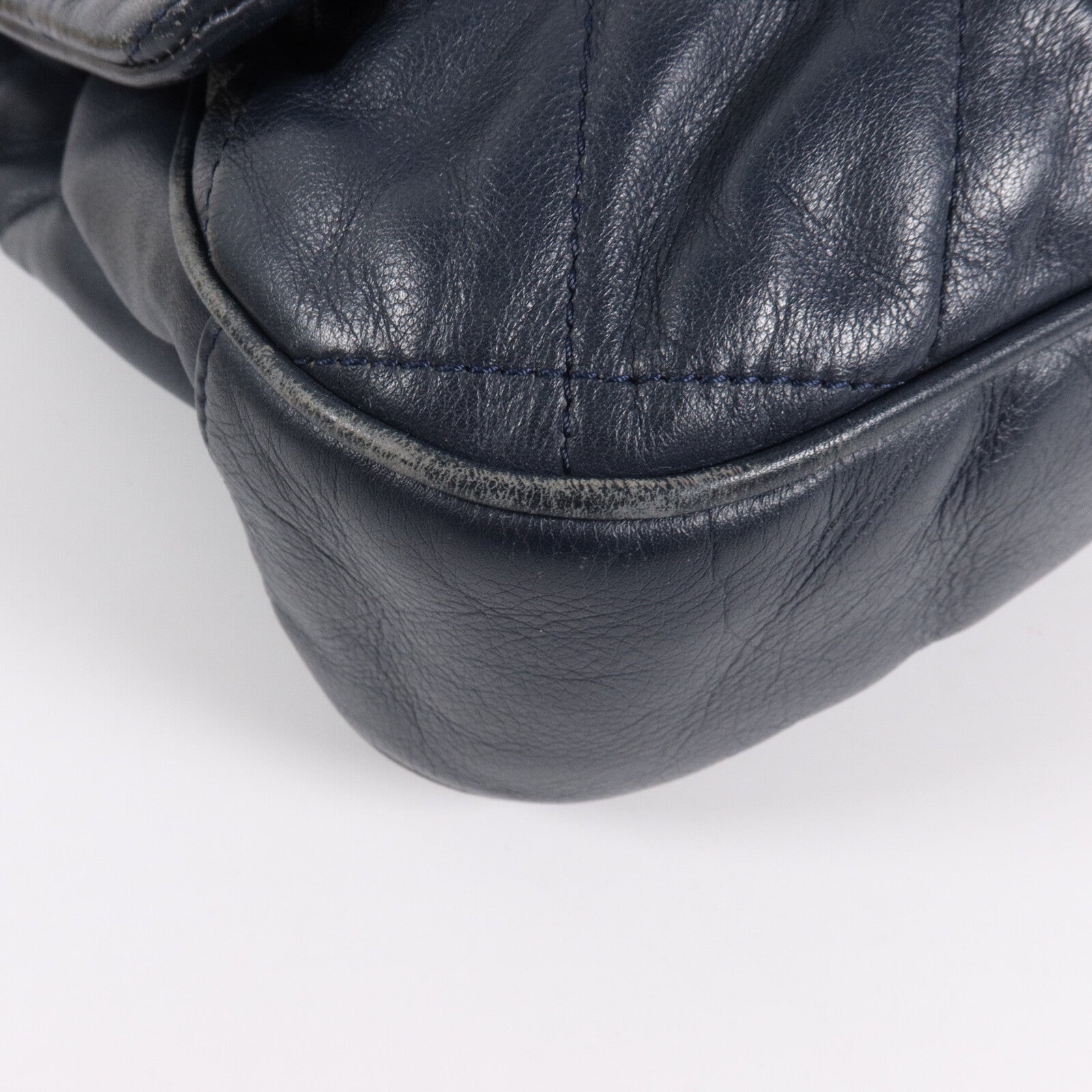 CHANEL 牛皮皮革Chain Shoulder鏈帶肩背袋