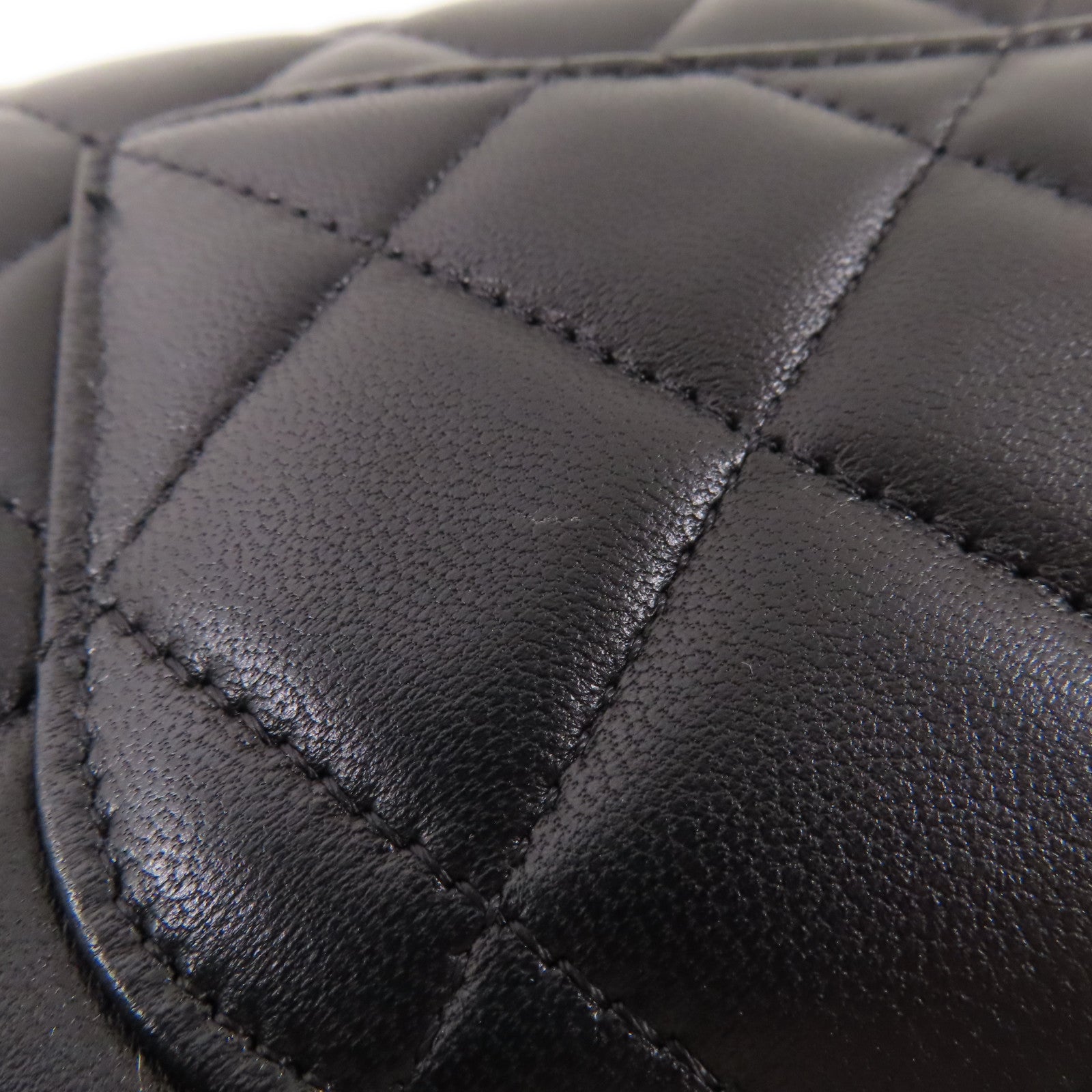 CHANEL 皮革WOC Wallet On Chain金扣鏈帶肩背袋