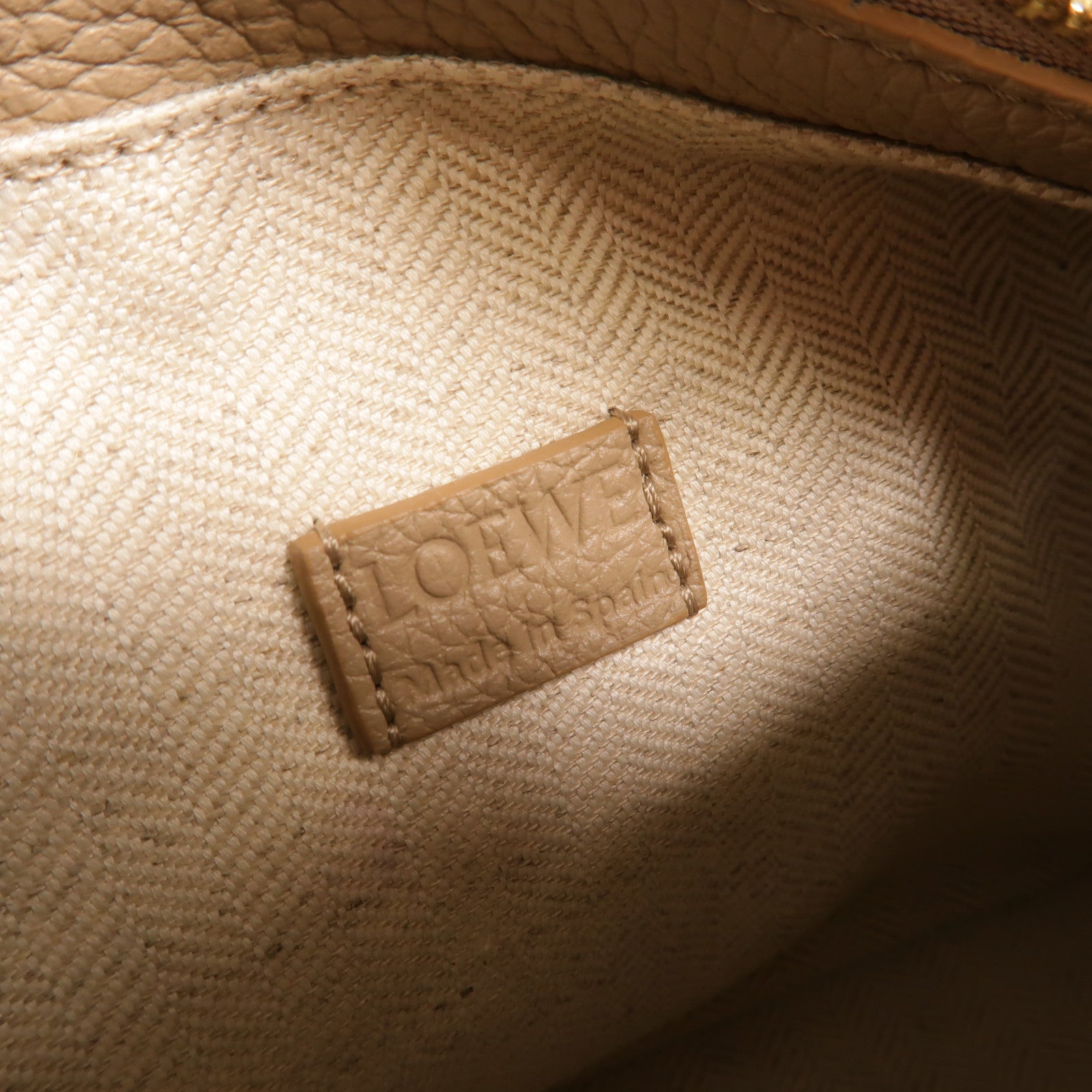 LOEWE 牛皮皮革Mini Puzzle手挽肩背兩用袋