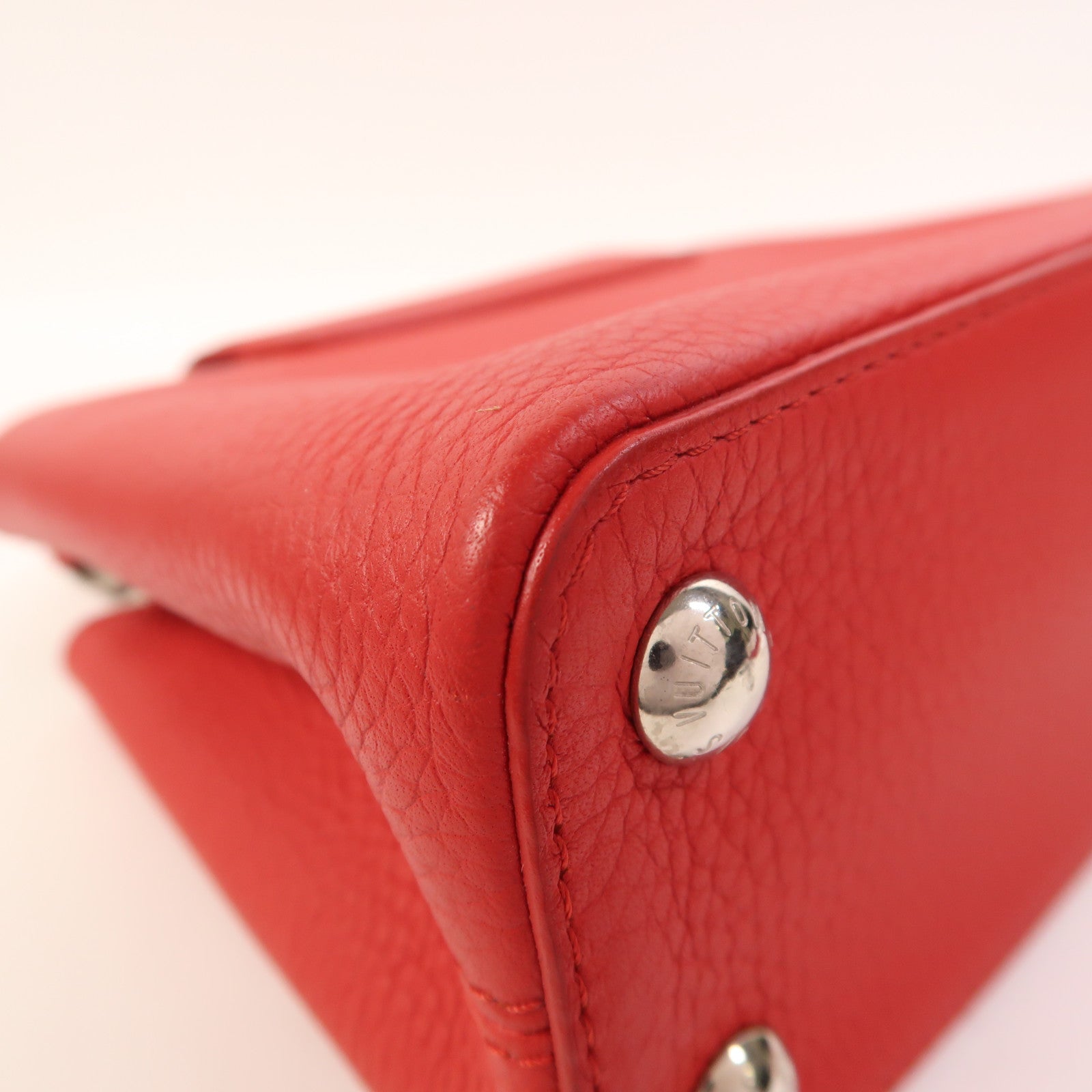 LOUIS VUITTON 【激減優惠】Taurillon Capucines BB銀扣手挽肩背兩用袋
