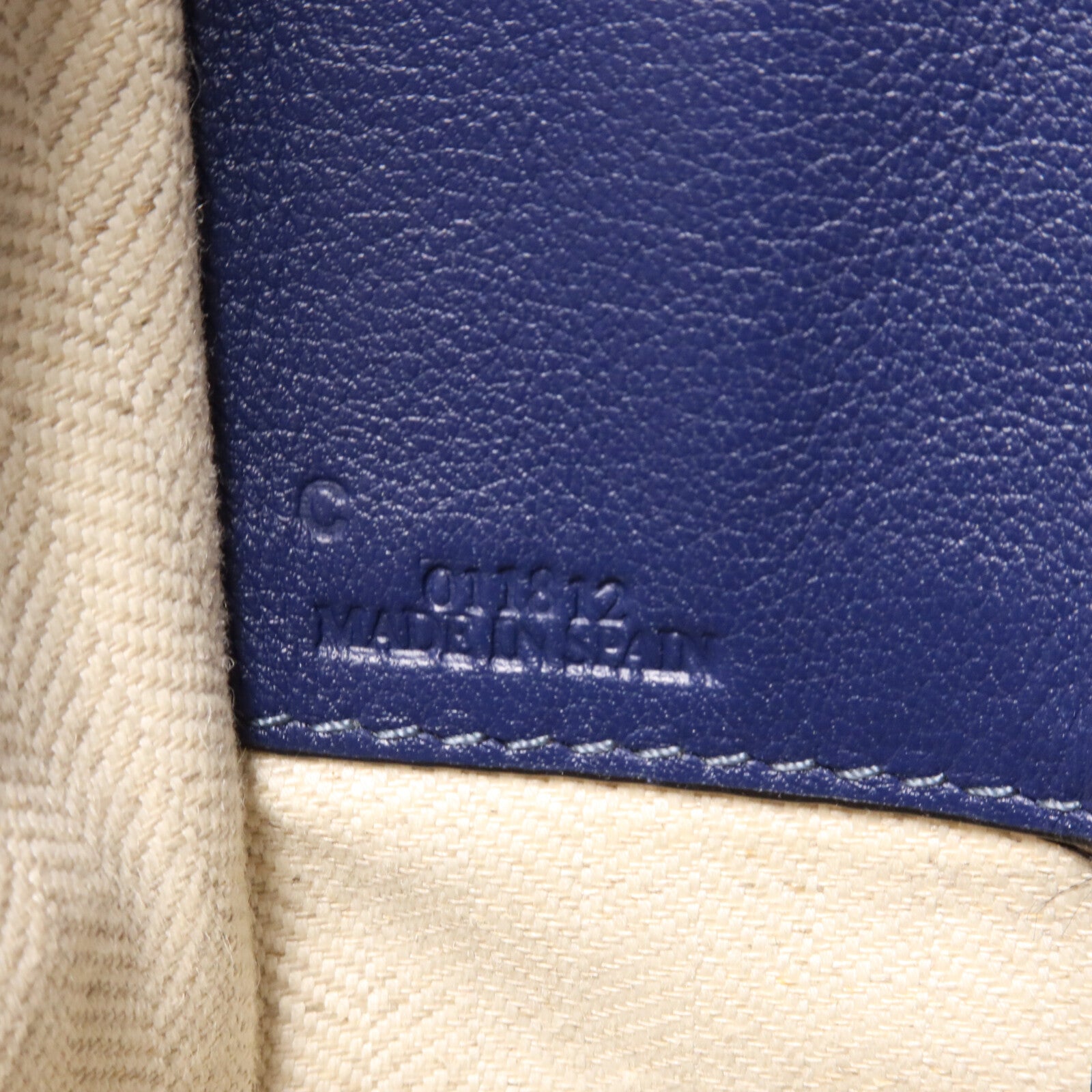 LOEWE 牛皮皮革Hammock Small手挽肩背兩用袋