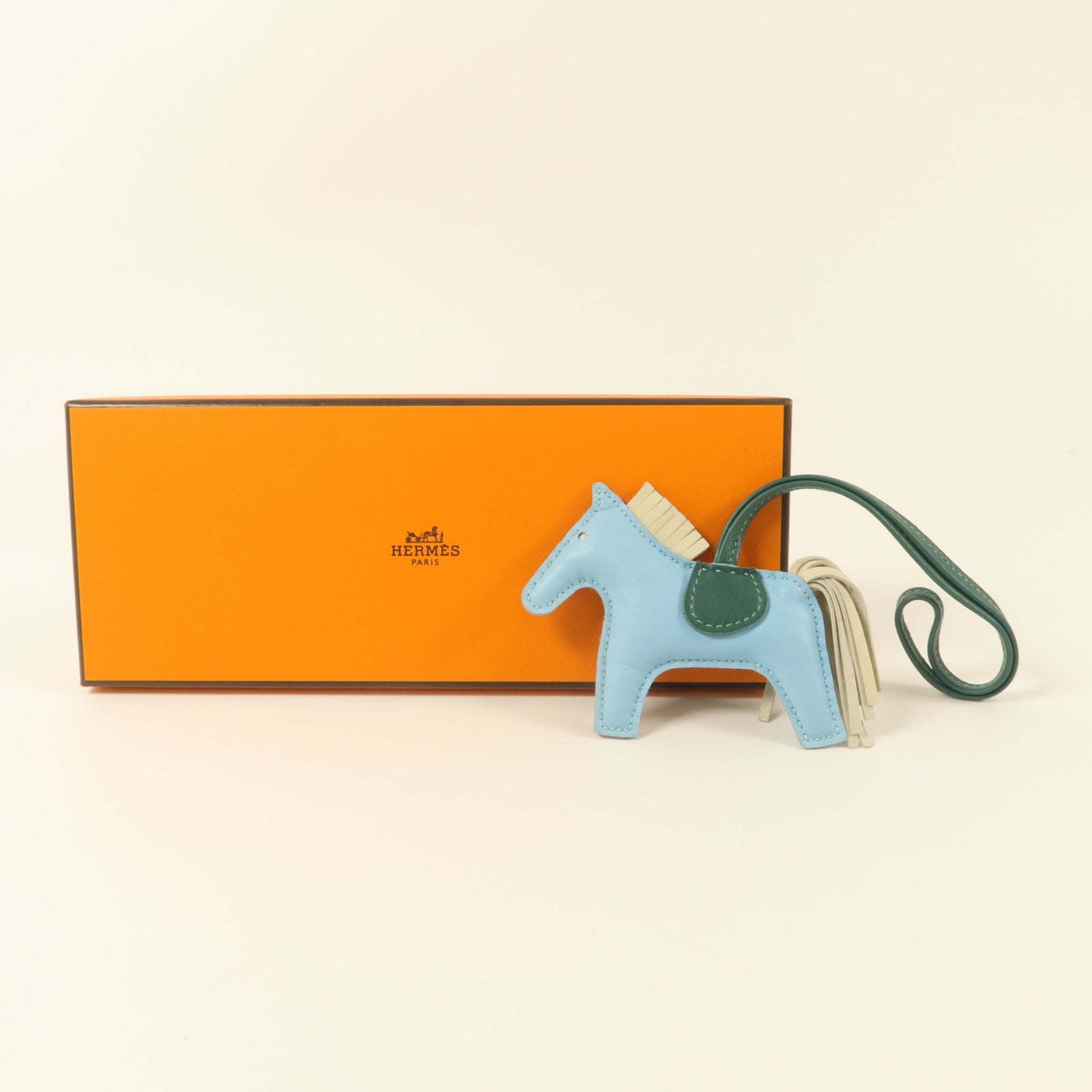 HERMES Milo皮革Rodeo PM掛飾Celeste/Malachite/Craie