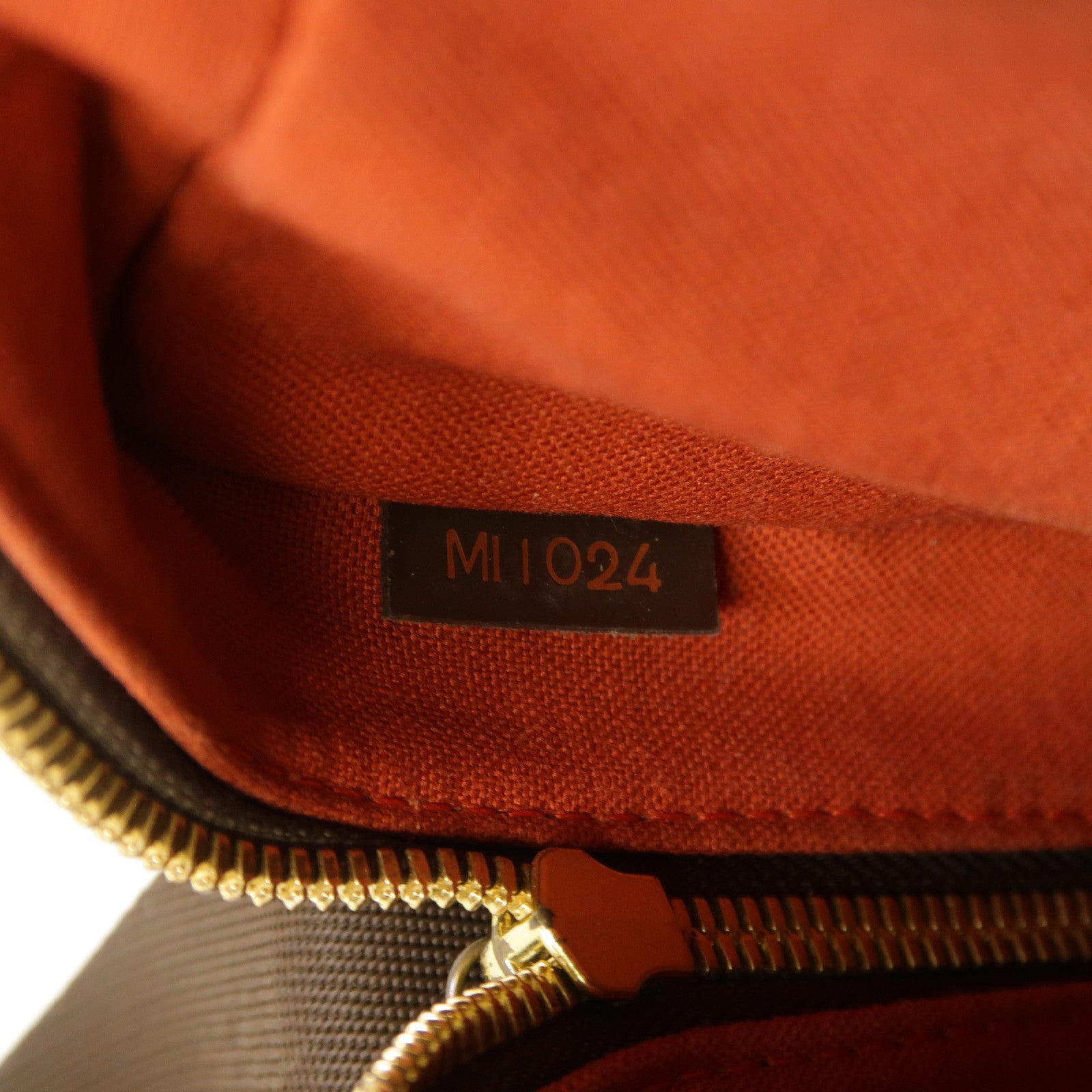 LOUIS VUITTON Damier Olav PM金扣肩背袋啡色