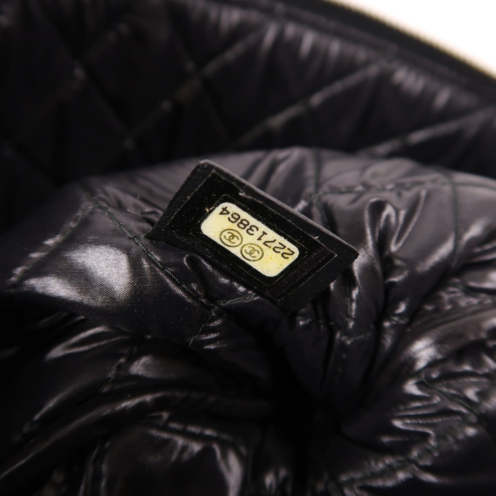 CHANEL 牛皮皮革Clutch金扣手拿包
