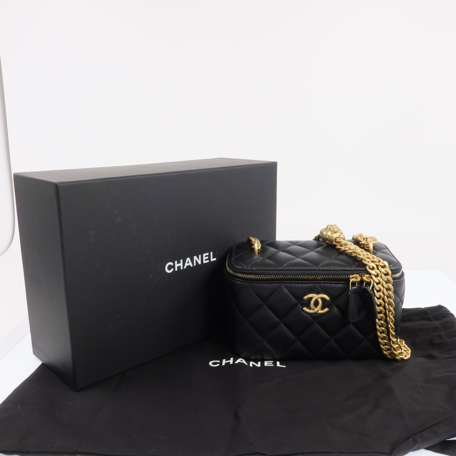CHANEL 羊皮皮革Vanity Case金扣鏈帶肩背袋