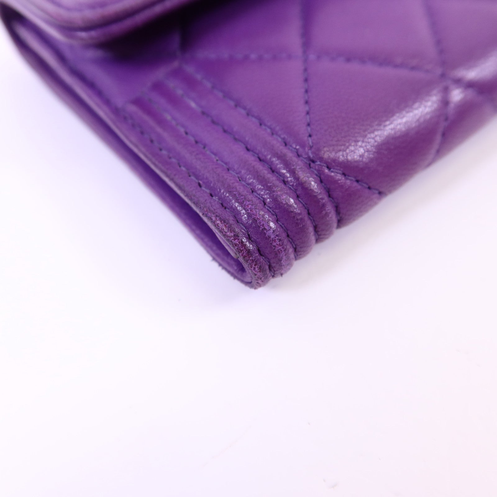 CHANEL 羊皮皮革Boy Bifold Wallet銀扣錢包