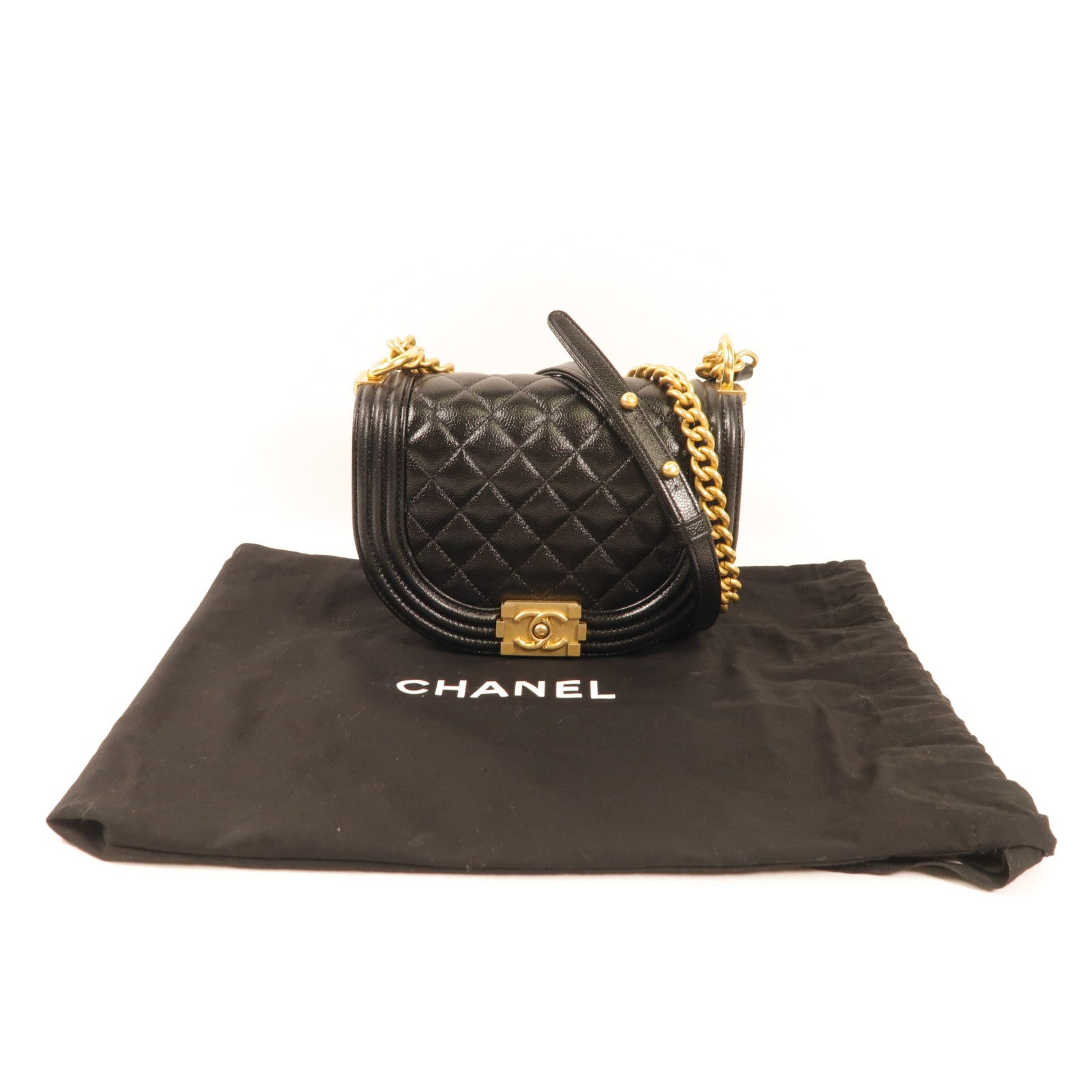 CHANEL 牛皮皮革Boy Chanel金扣肩背袋
