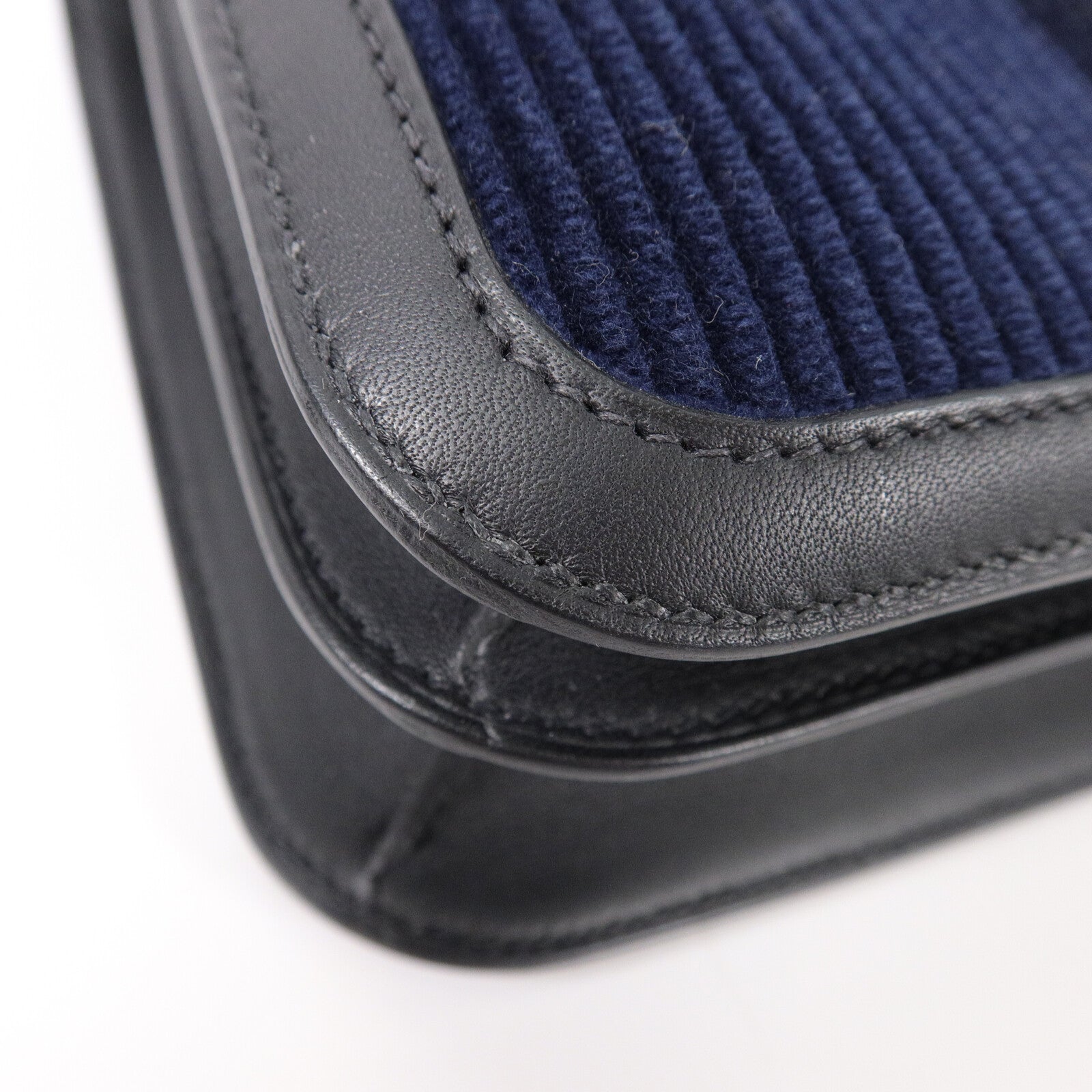 HERMES Velvet-Corduroy/Swif皮革Constance 24肩背袋Bleu Marine/Noir