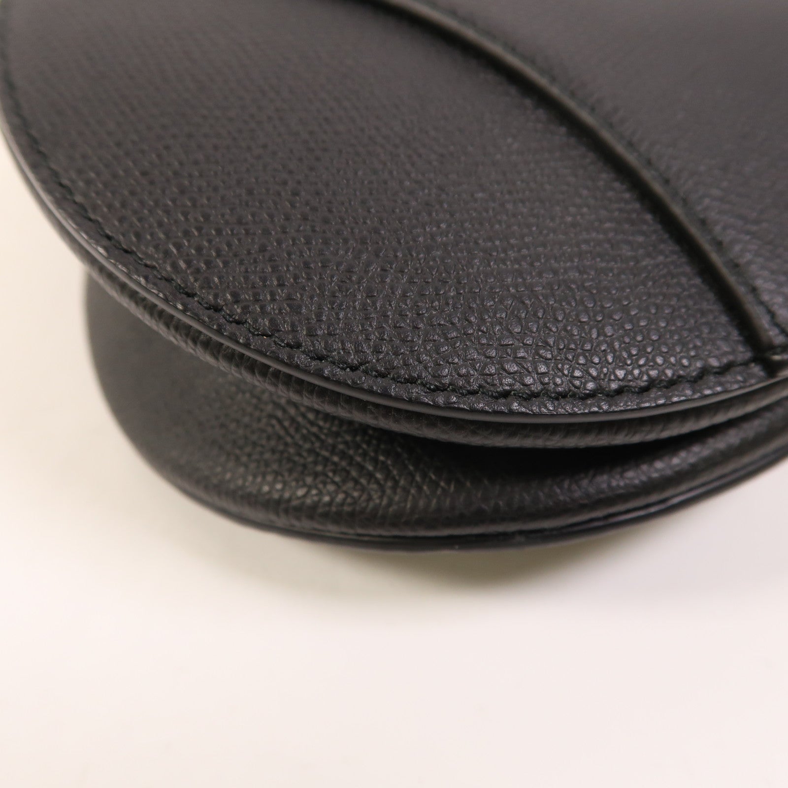 Dior 牛皮皮革Saddle Medium金扣肩背袋