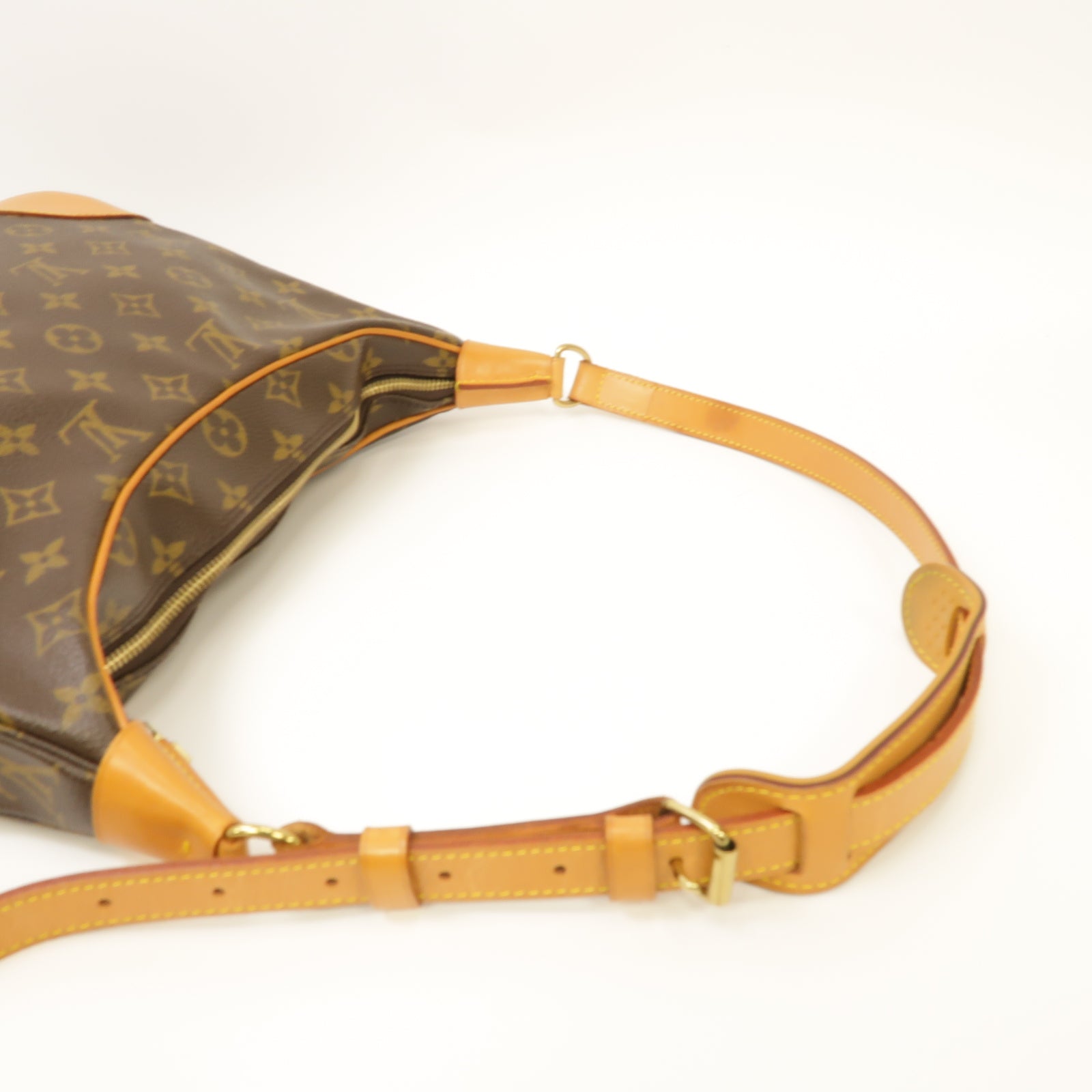LOUIS VUITTON Monogram Boulogne Gold Buckle Shoulder Bag金扣肩背袋啡色