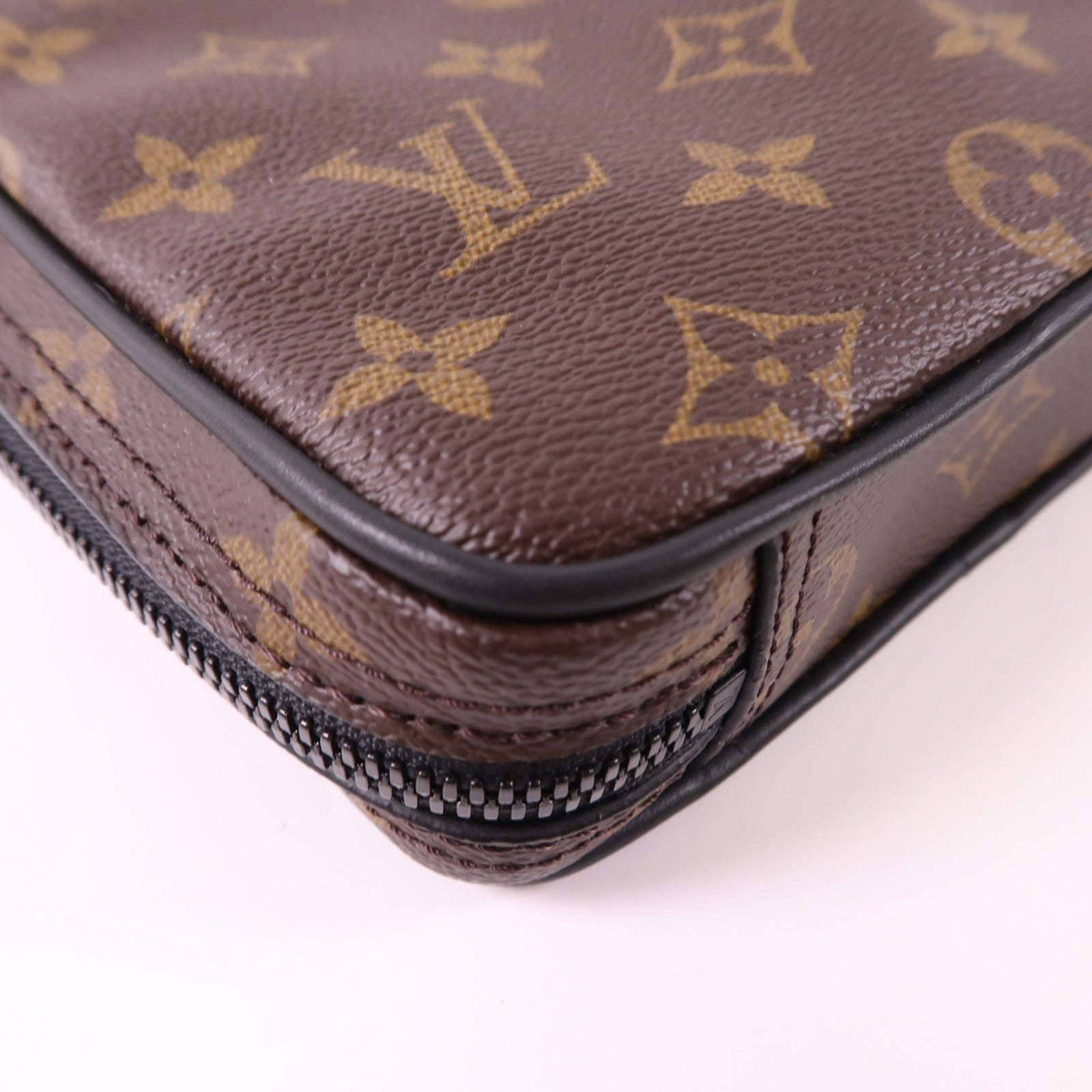 LOUIS VUITTON Monogram Solar Ray Utility Side Bag肩背袋