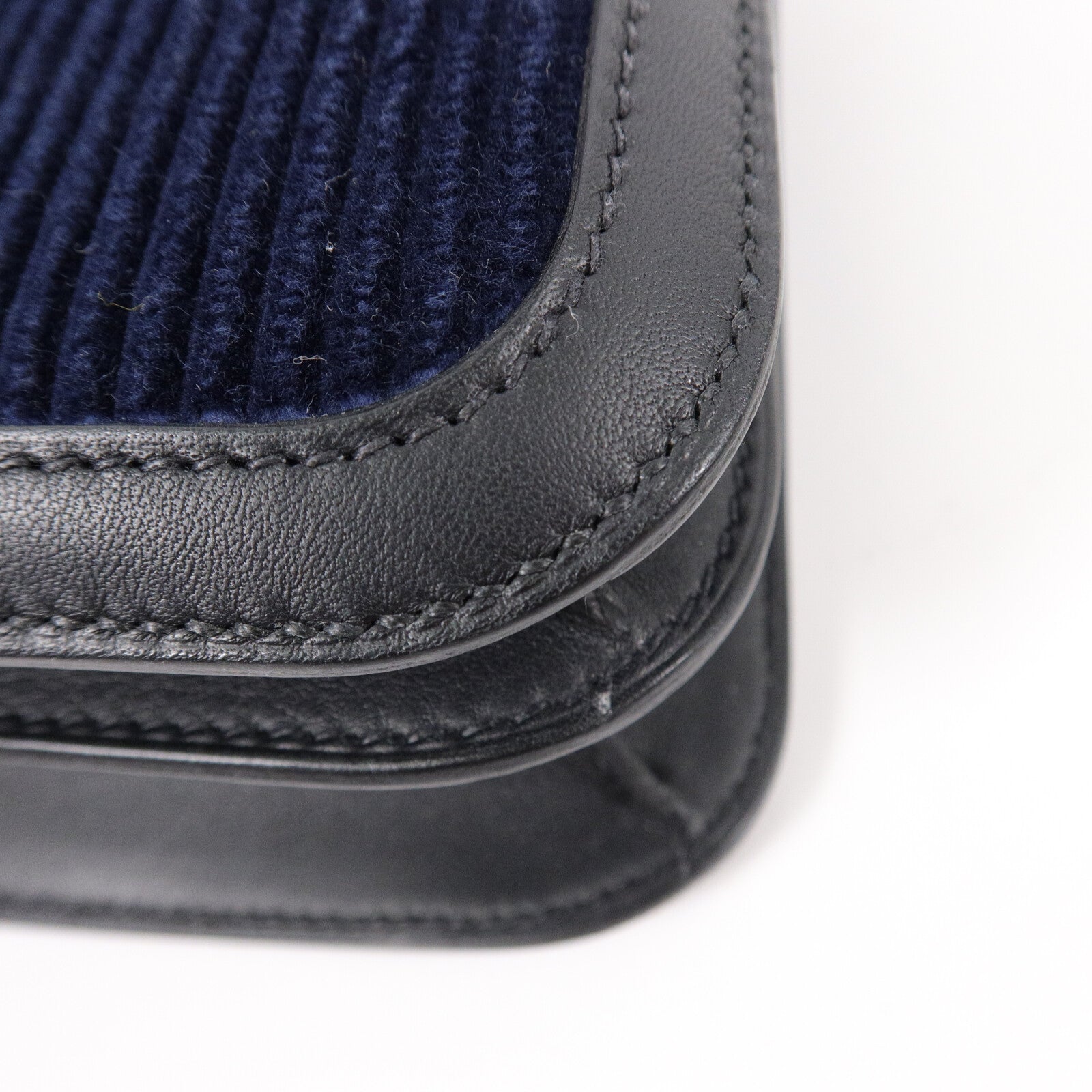 HERMES Velvet-Corduroy/Swif皮革Constance 24肩背袋Bleu Marine/Noir