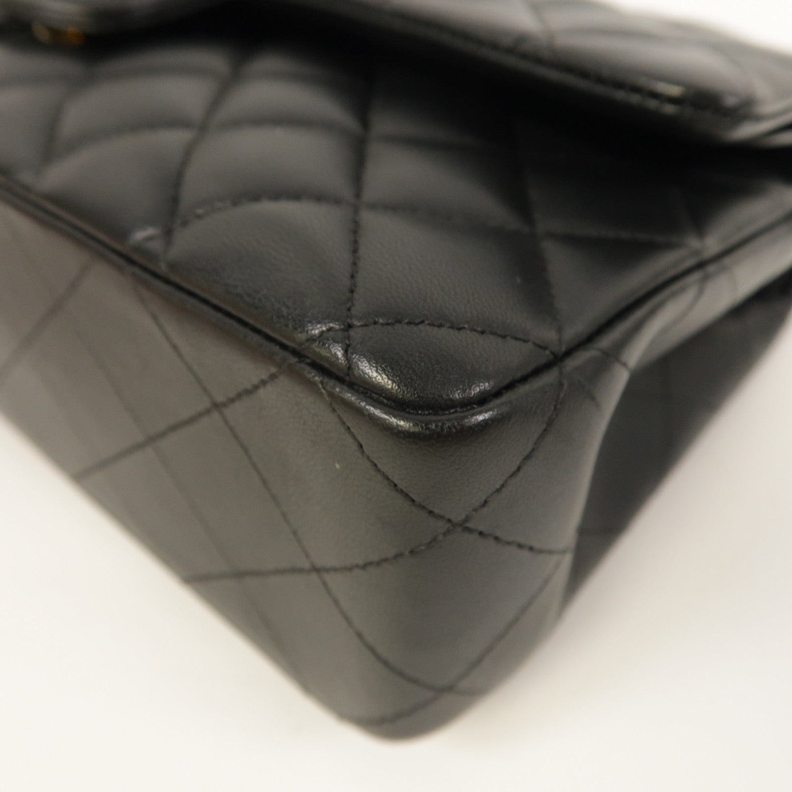 CHANEL 菱格羊皮皮革Classic 25金扣鏈帶肩背袋黑色