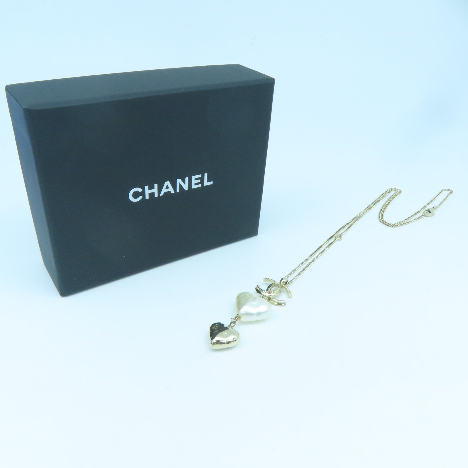 CHANEL Metal Necklace Gold Buckle Necklace Gold/White