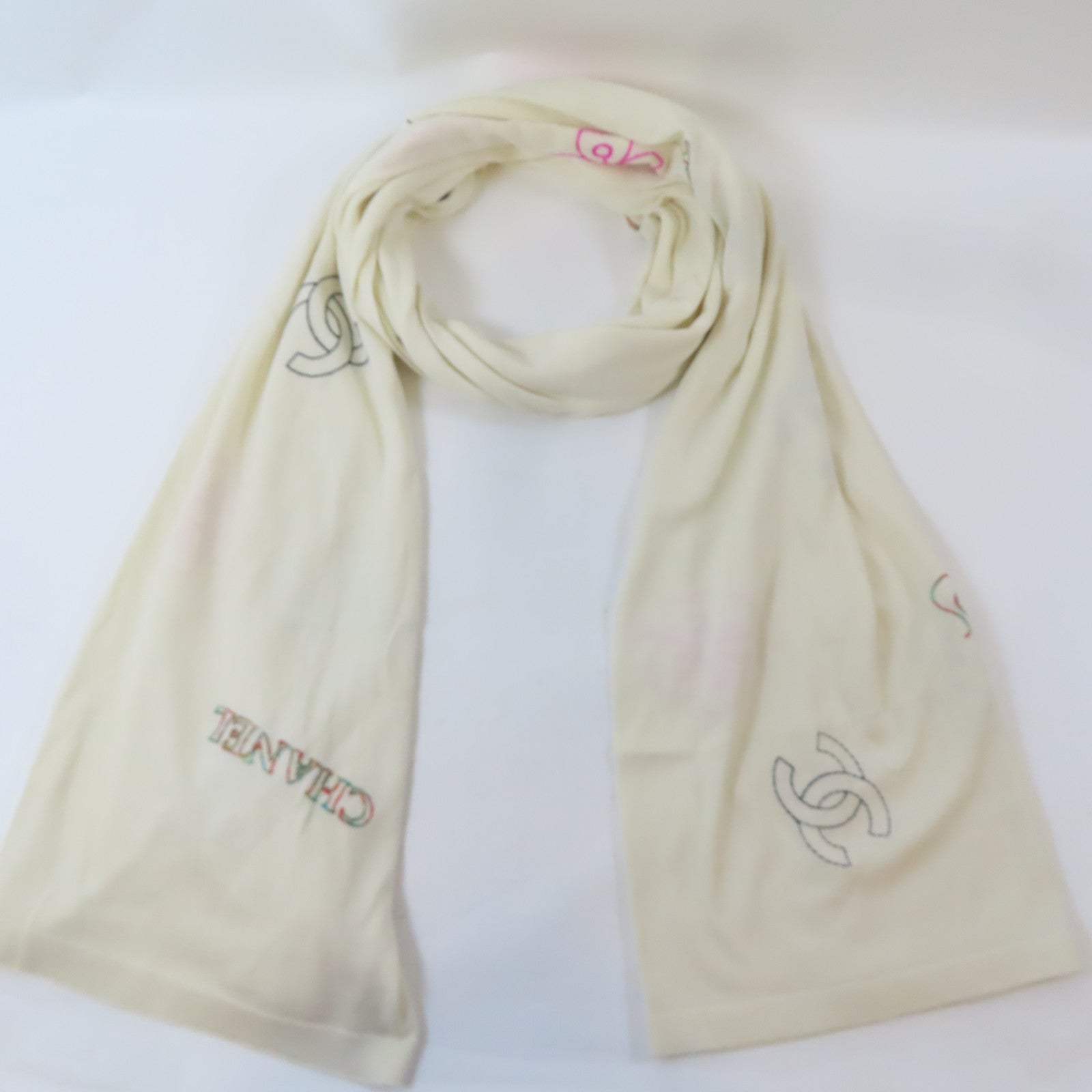 CHANEL 絲質Scarf頸巾米白色