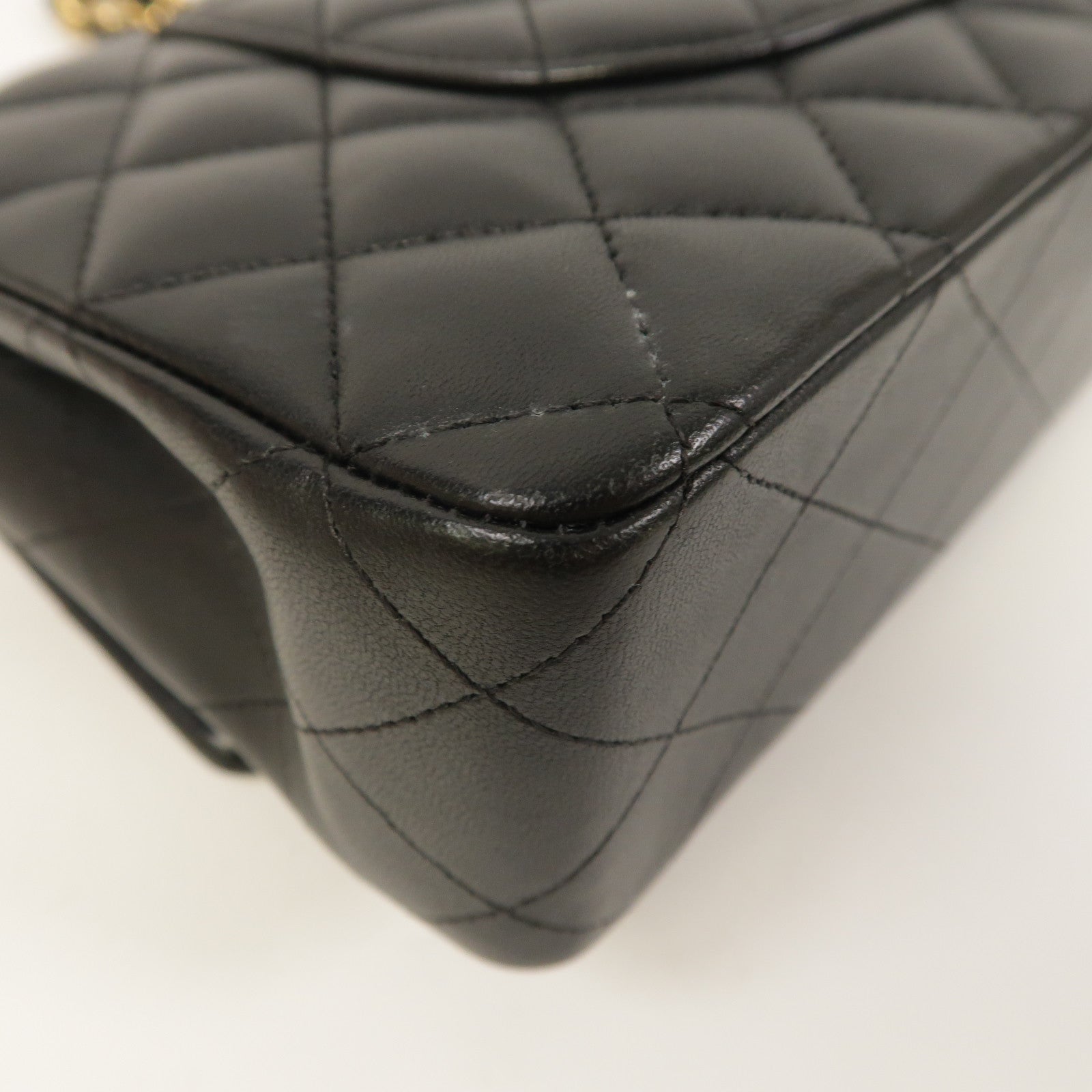CHANEL 菱格羊皮皮革Classic 25金扣鏈帶肩背袋黑色