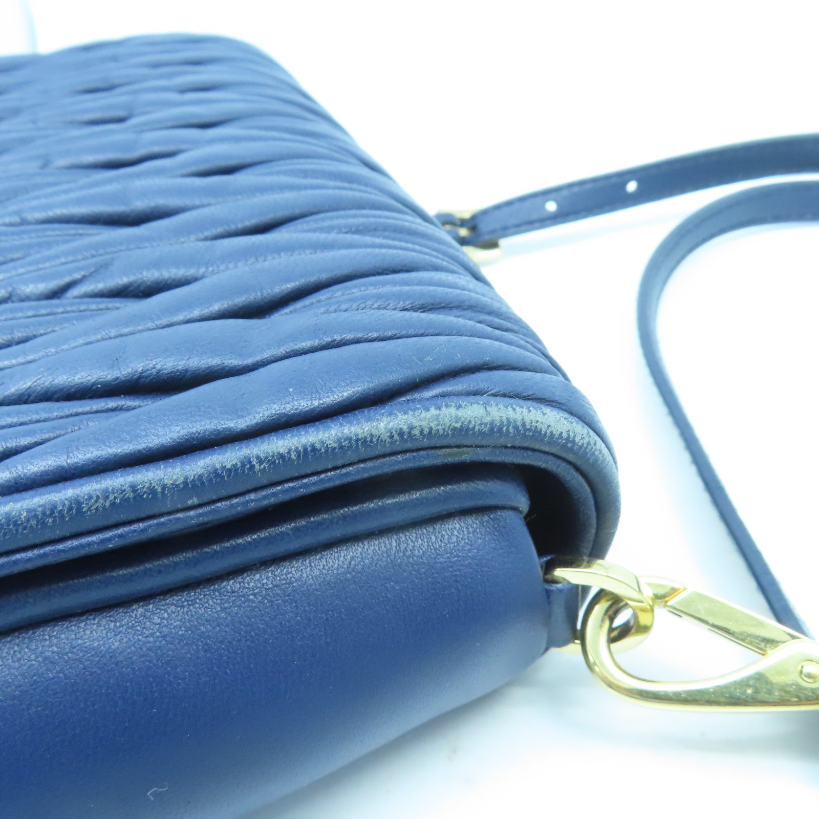 Miu Miu 【激減優惠】羊皮皮革Shoulder Bag金扣肩背袋深藍色