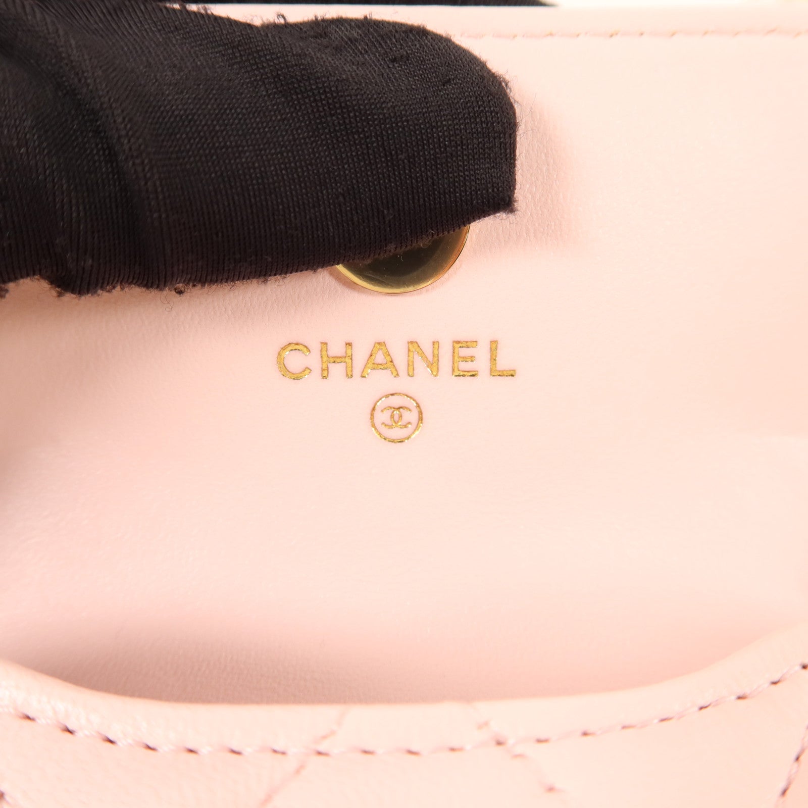 CHANEL 羊皮皮革Body Bag金扣鏈帶肩背袋