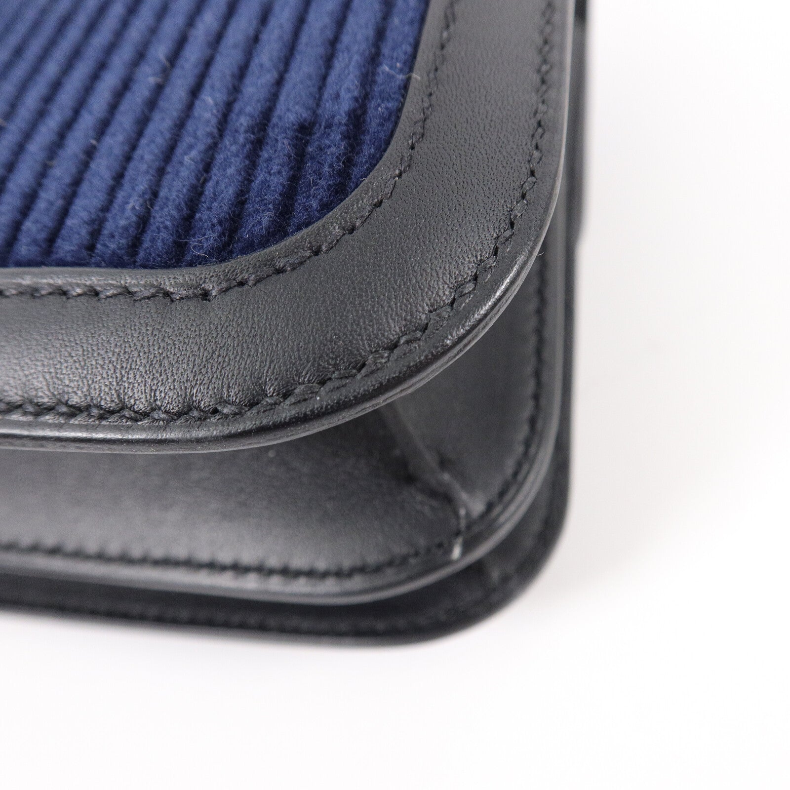 HERMES Velvet-Corduroy/Swif皮革Constance 24肩背袋Bleu Marine/Noir