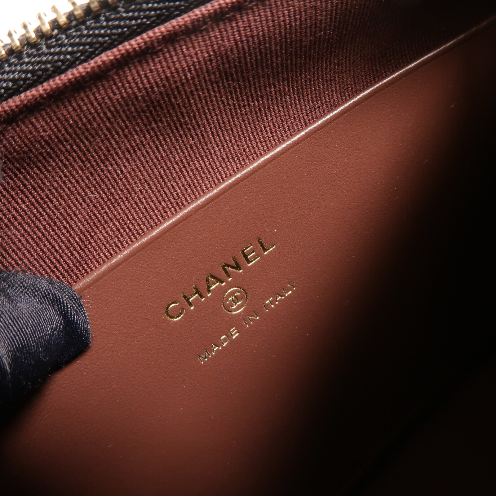 CHANEL 牛皮皮革Pouch Chain Shoulder鏈帶肩背袋