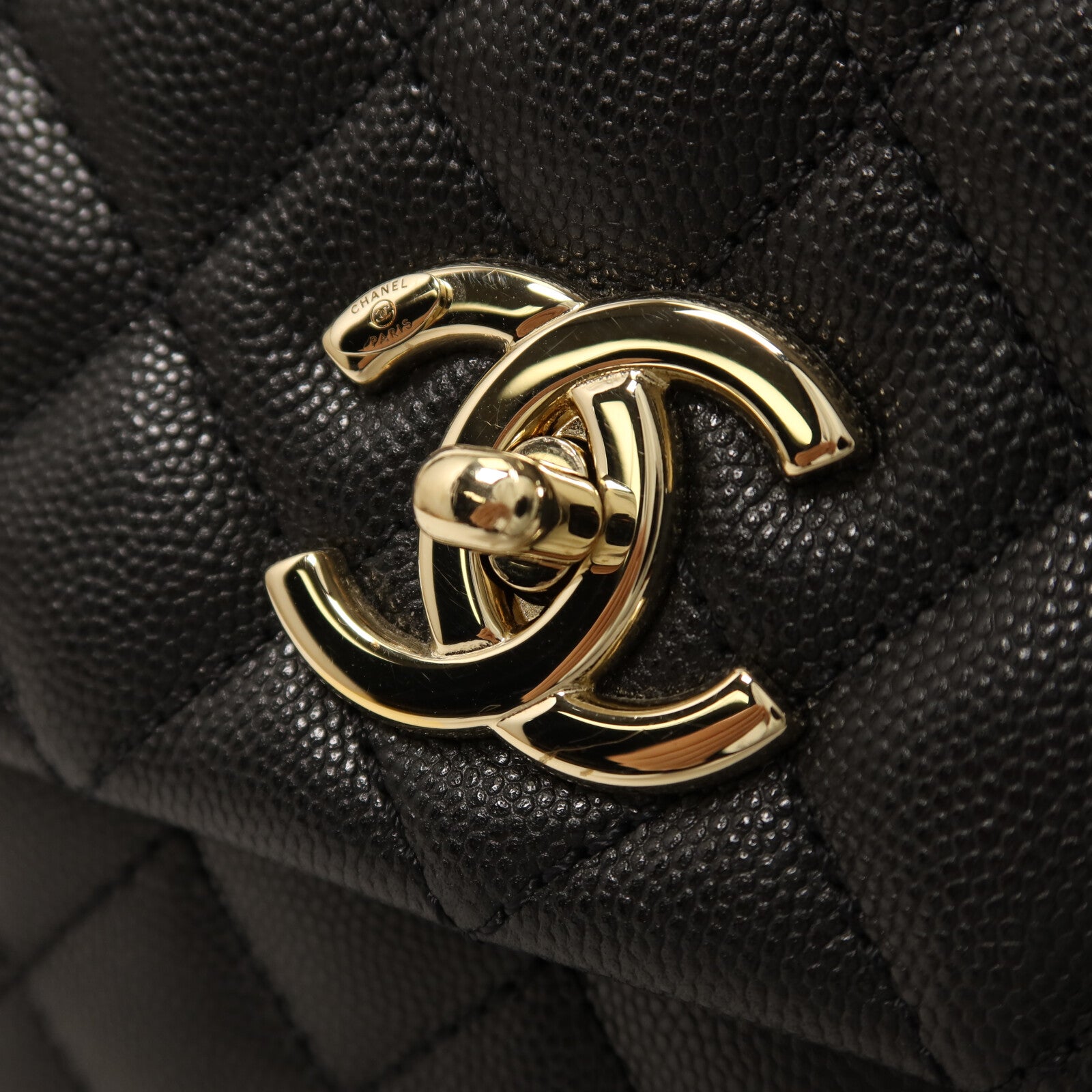 CHANEL 牛皮皮革Coco Handle Medium金扣鏈帶手挽肩背兩用袋