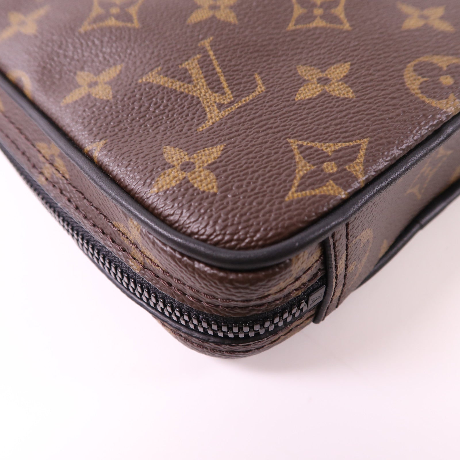 LOUIS VUITTON Monogram Solar Ray Utility Side Bag肩背袋