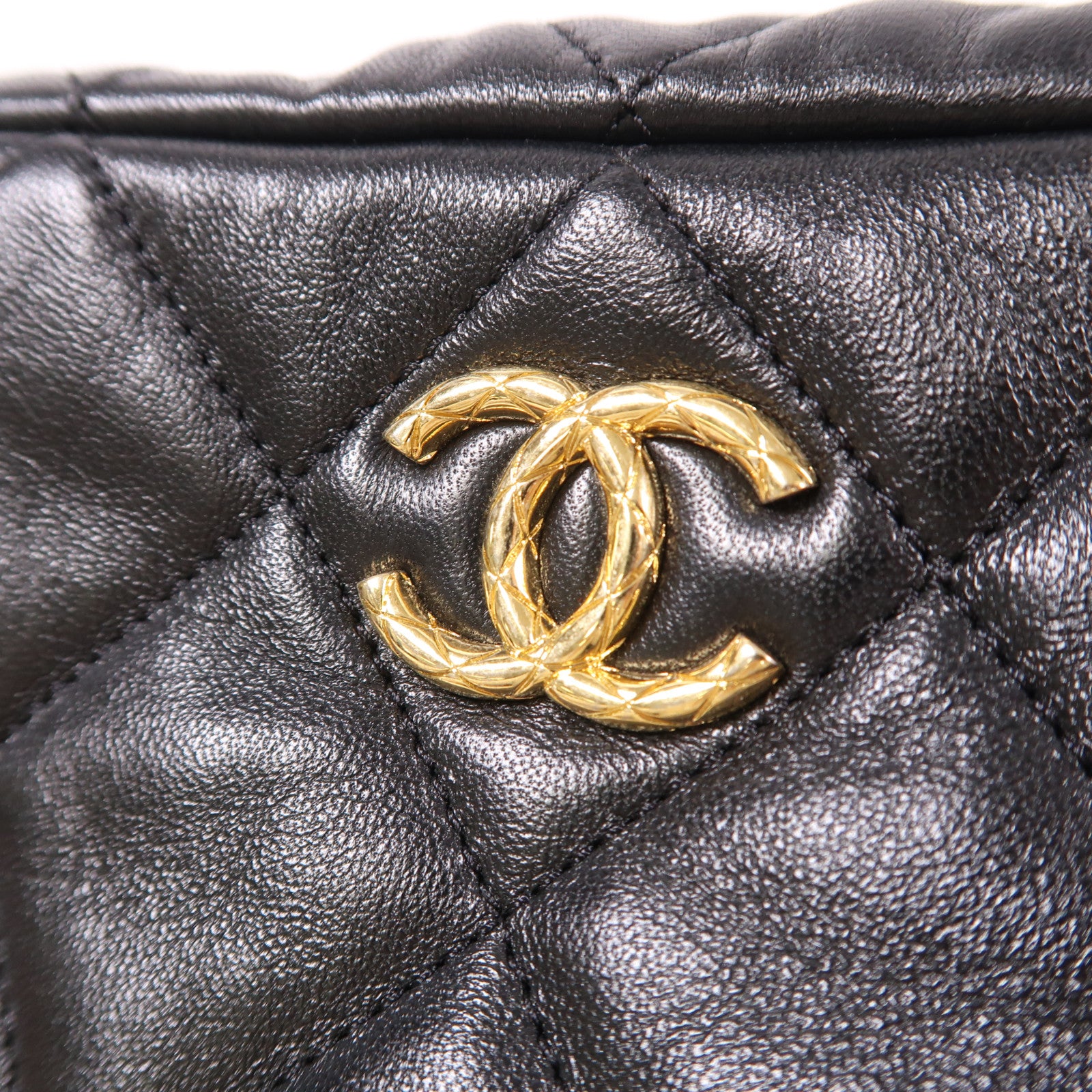 CHANEL 羊皮皮革Chain Shoulder金扣鏈帶肩背袋