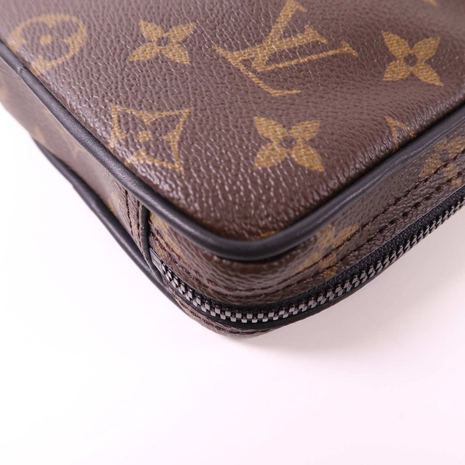 LOUIS VUITTON Monogram Solar Ray Utility Side Bag肩背袋