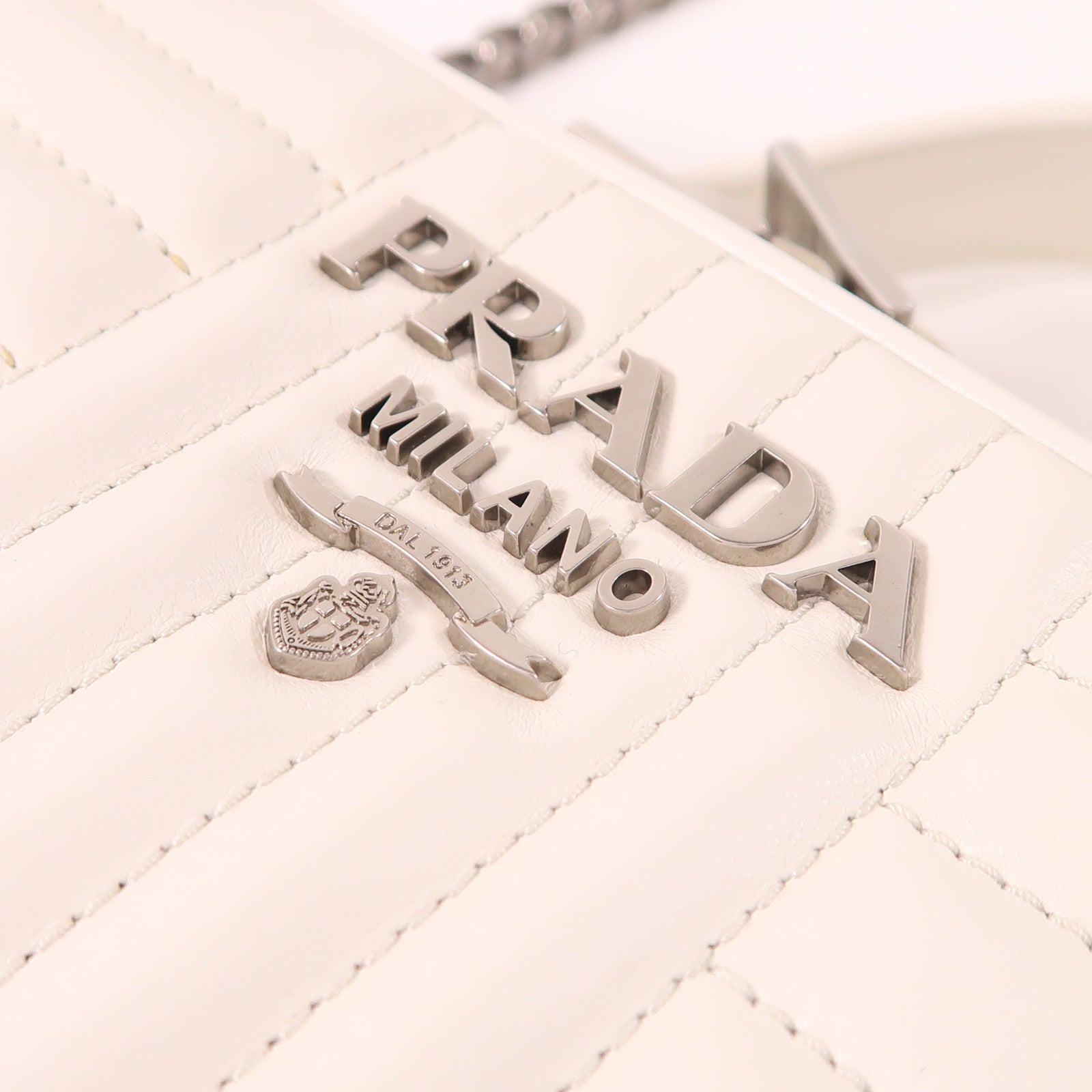 PRADA 牛皮皮革Diagramme銀扣手挽肩背兩用袋