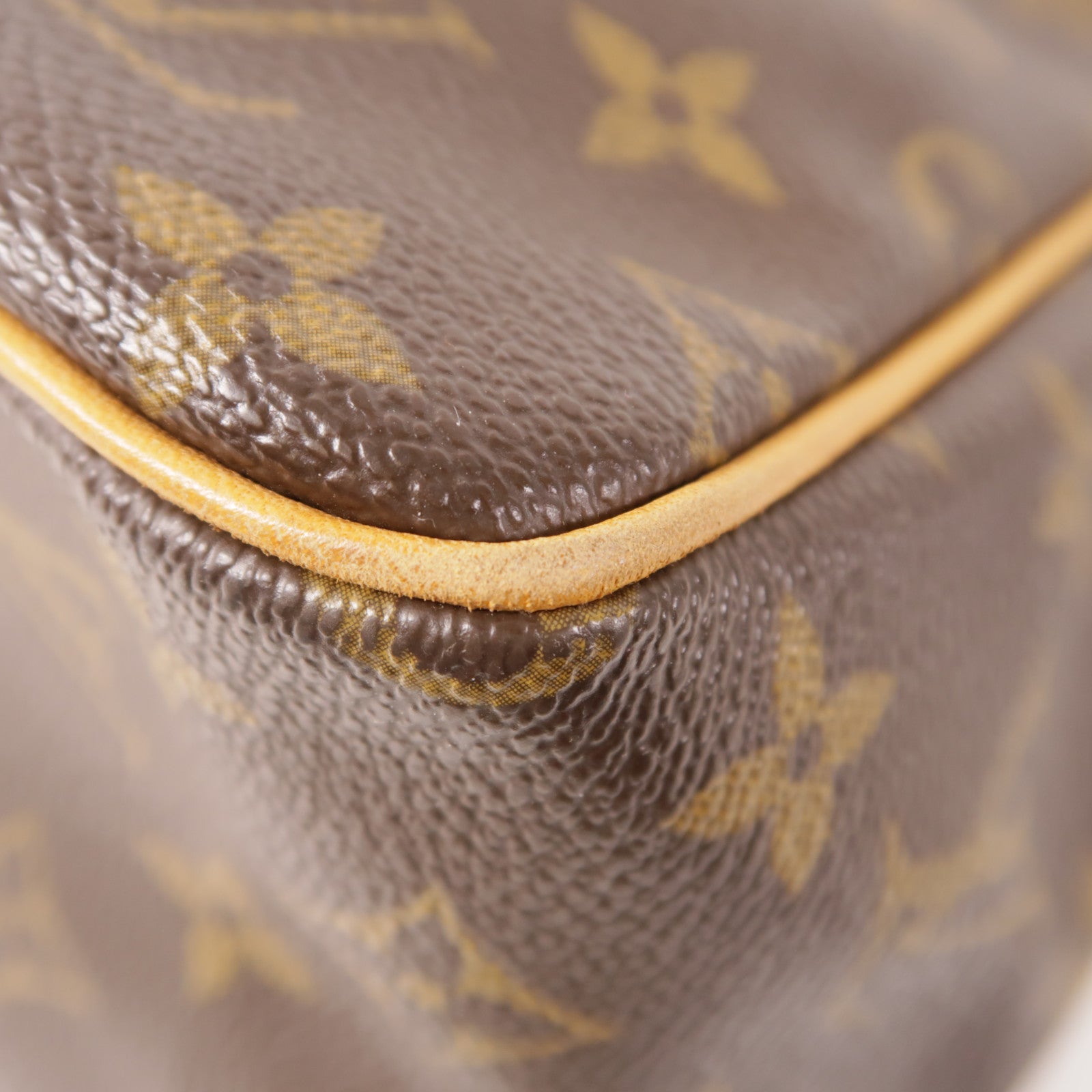 LOUIS VUITTON Monogram Batignolles Vertical金扣手挽袋棕色
