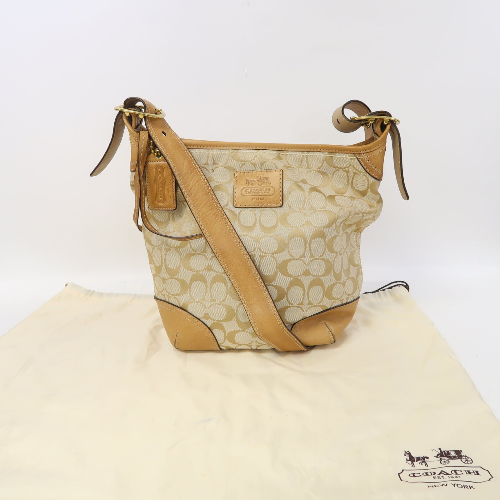 COACH 帆布Shoulder Bag金扣肩背袋啡色