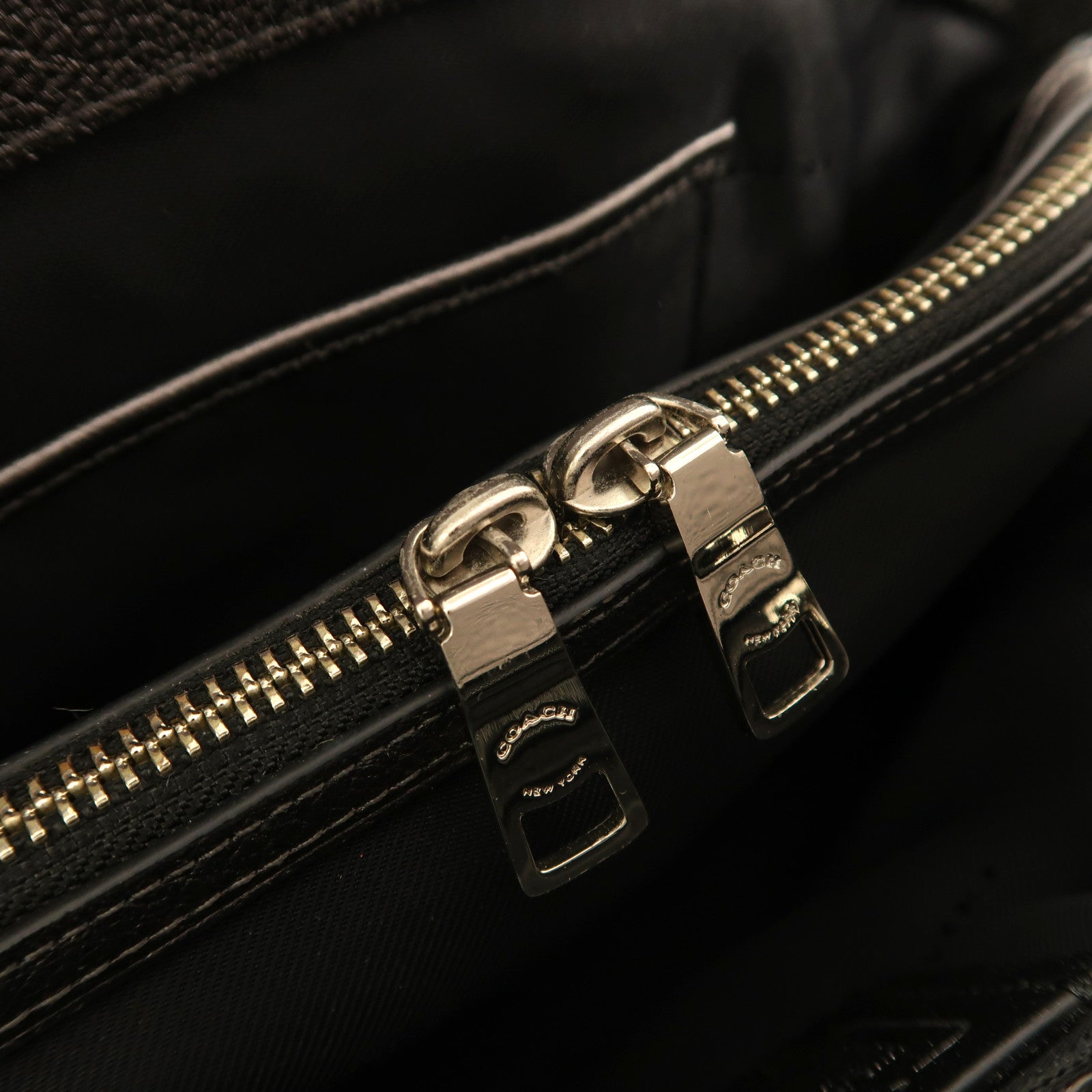 COACH 牛皮皮革Mercer Satchel 30銀扣手挽肩背兩用袋