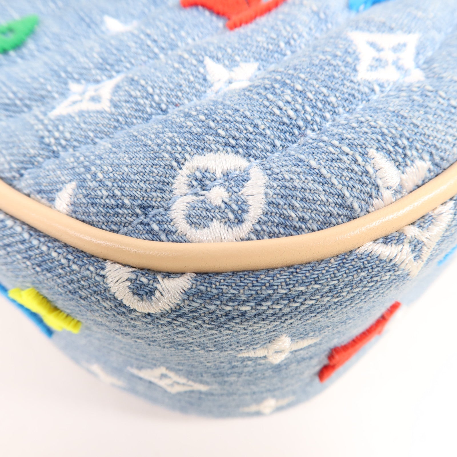 LOUIS VUITTON Monogram Embroidered Quilted Denim New Wave Chain Bag金扣手挽肩背兩用袋