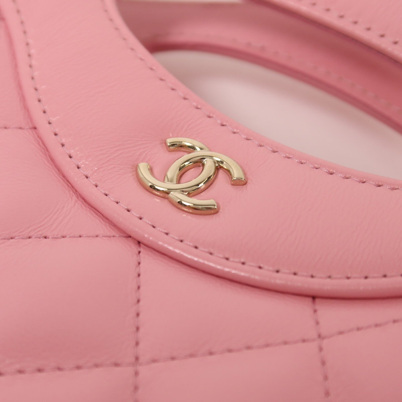 CHANEL 牛皮皮革Chanel 31 Nano鏈帶手挽肩背兩用袋