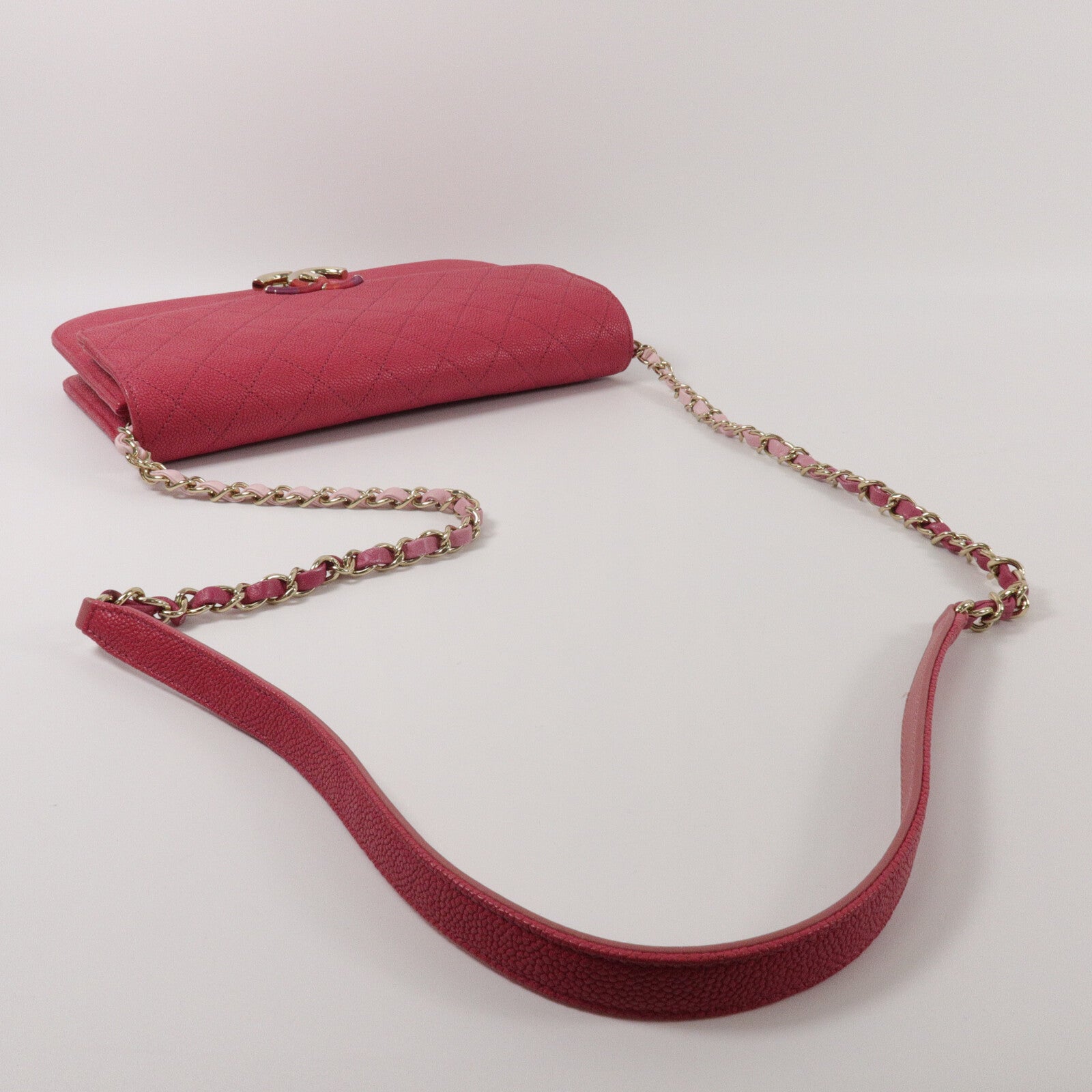 CHANEL 牛皮皮革Thread Around Flap Bag鏈帶肩背袋