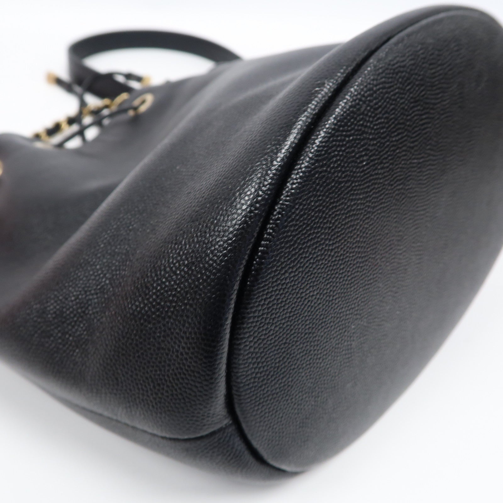 CHANEL 【激減優惠】Caviar皮革Deauville Drawstring Bucket鏈帶手挽袋黑色