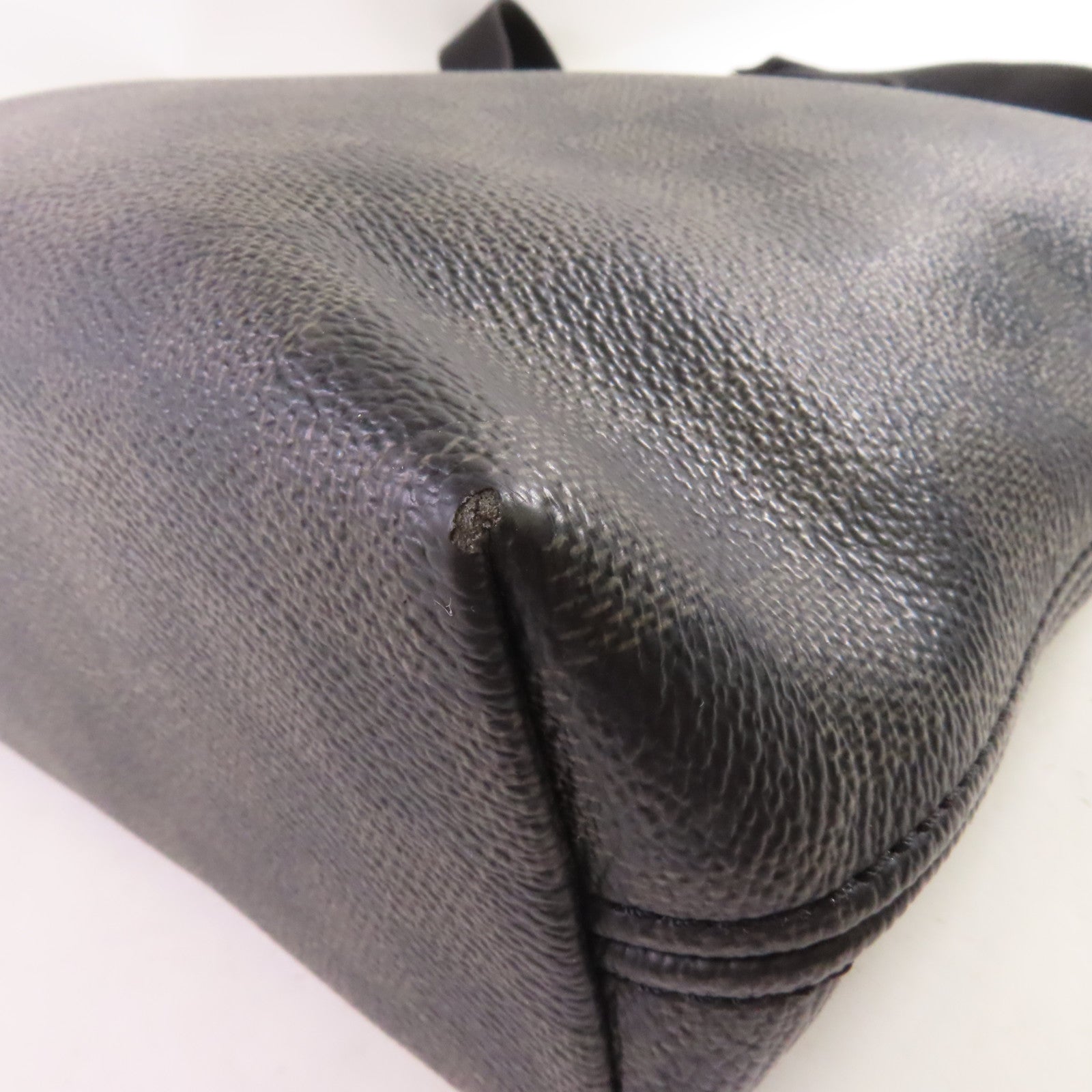 LOUIS VUITTON Damier Graphite Mick MM銀扣肩背袋黑色