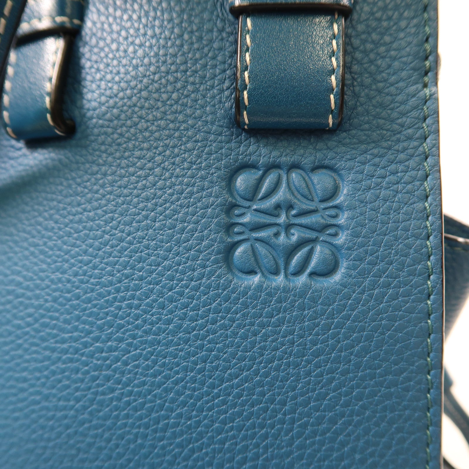 LOEWE 牛皮皮革Hammock銀扣手挽肩背兩用袋