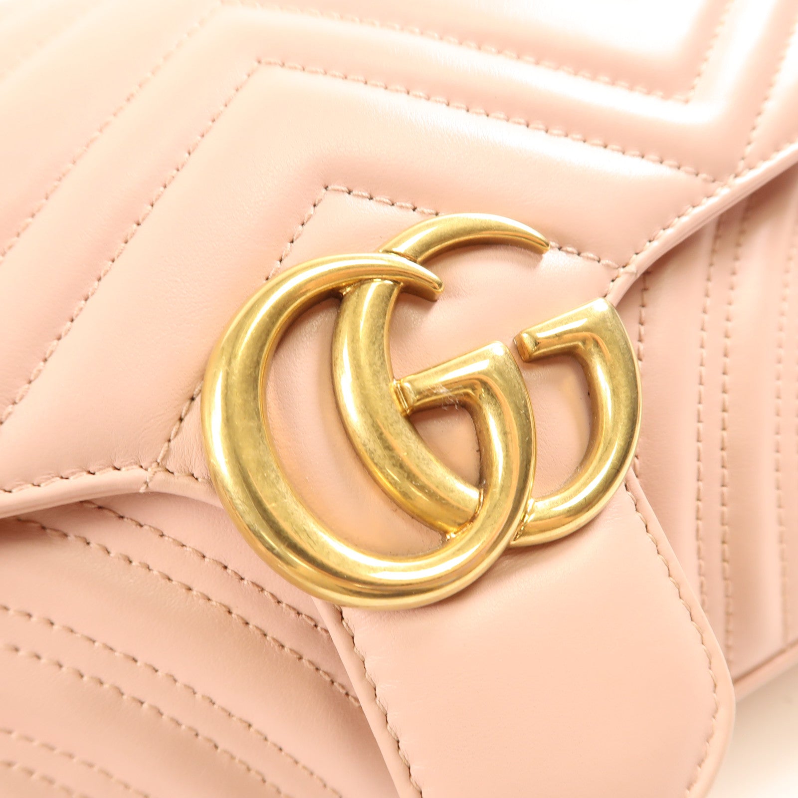 GUCCI 牛皮皮革GG Marmont金扣鏈帶肩背袋